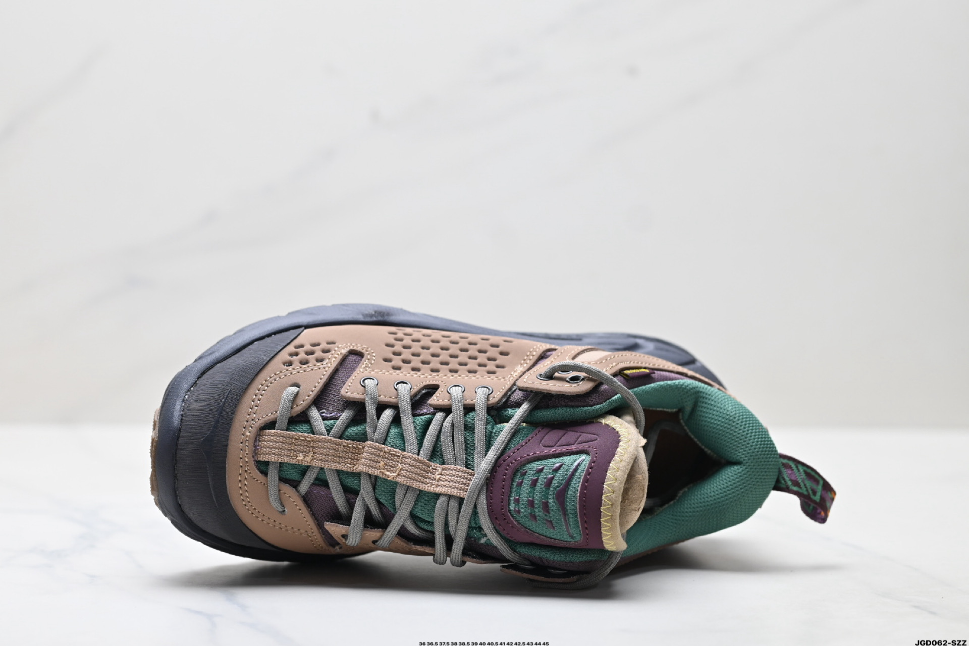 HOKA ONE ONE TOR ULTRA LO 休闲美观 低帮跑步鞋 1130310