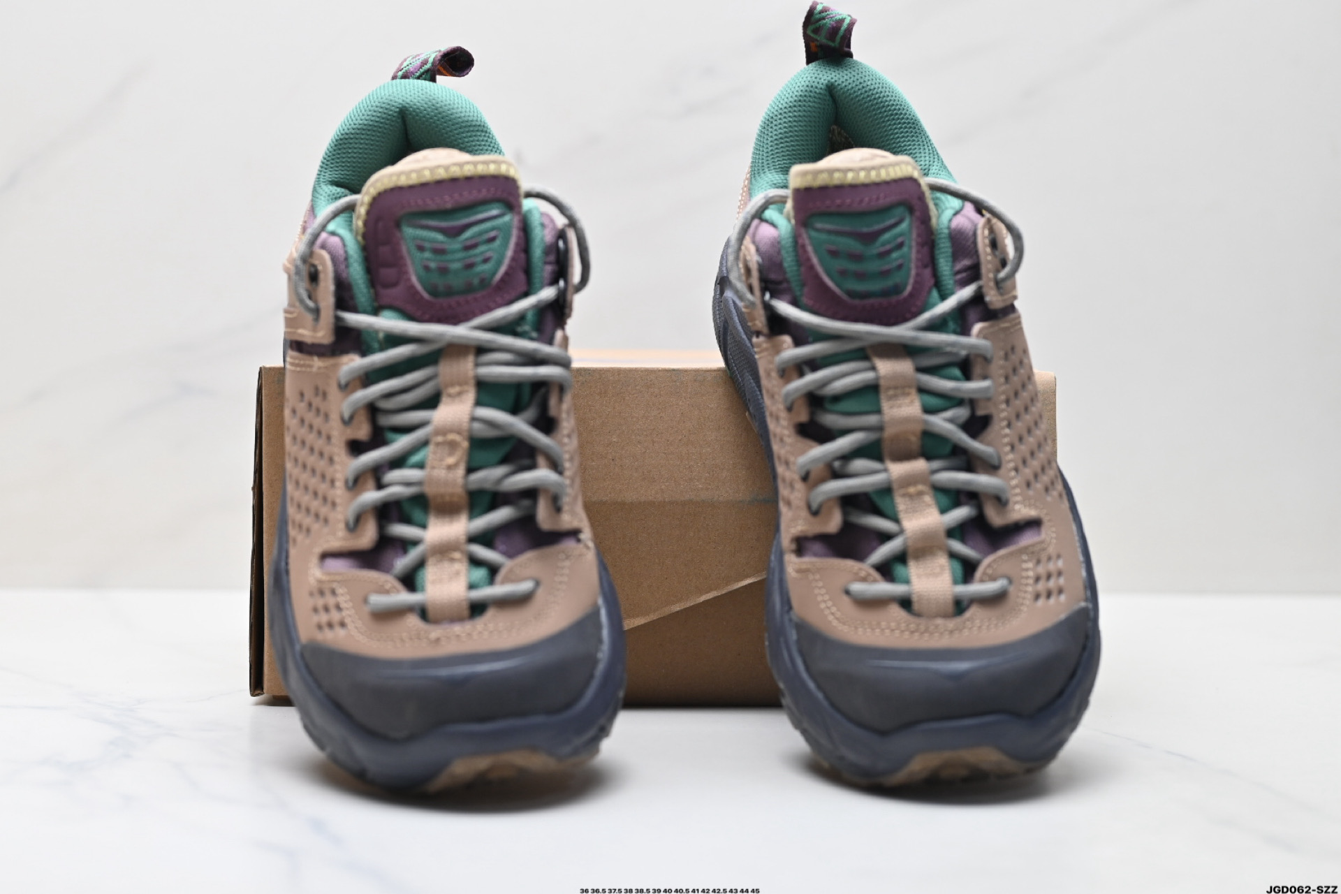 HOKA ONE ONE TOR ULTRA LO 休闲美观 低帮跑步鞋 1130310