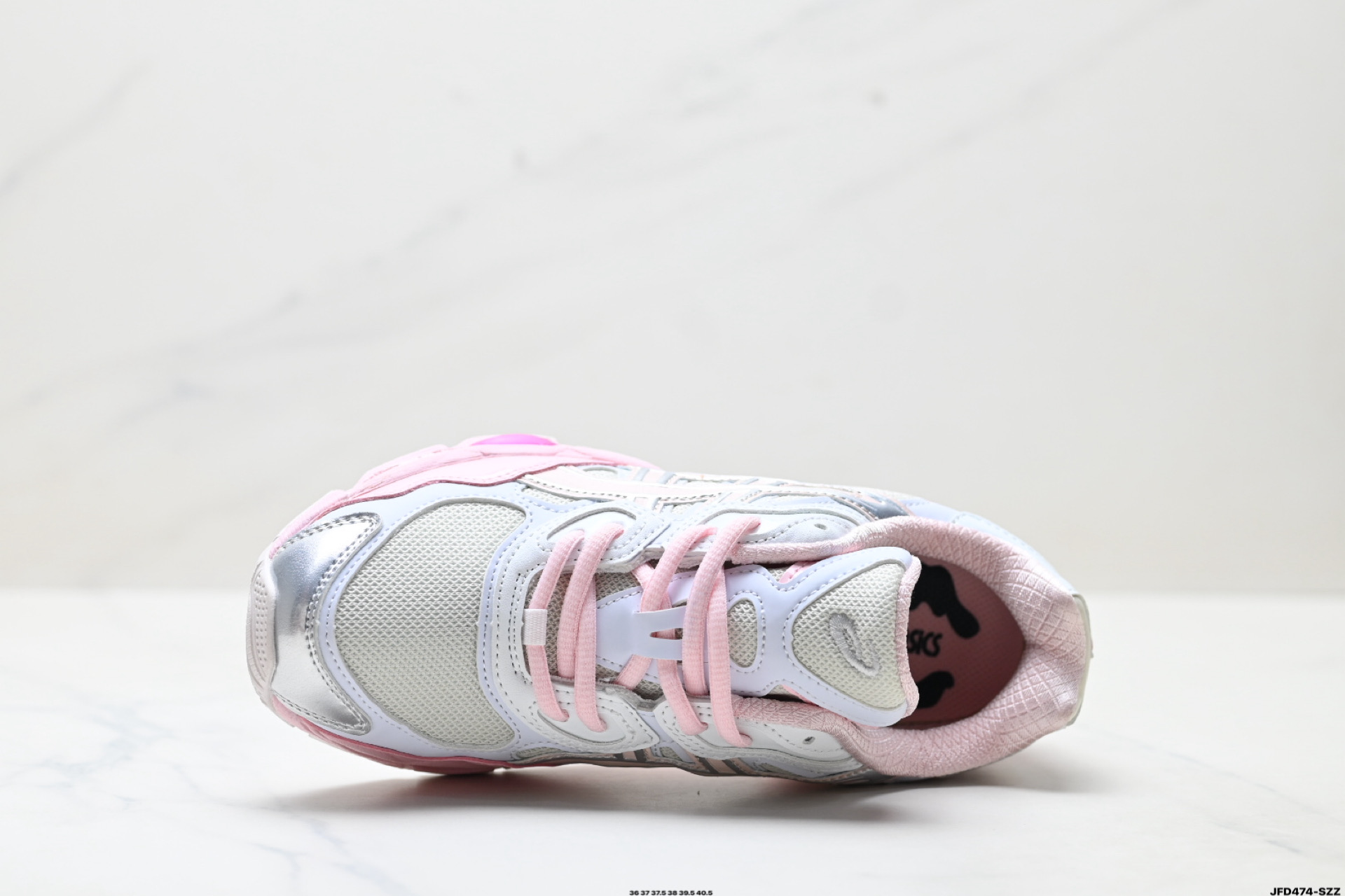 ASICS GEL-NYC 亚瑟士 透气网眼鞋面 1203A571-100