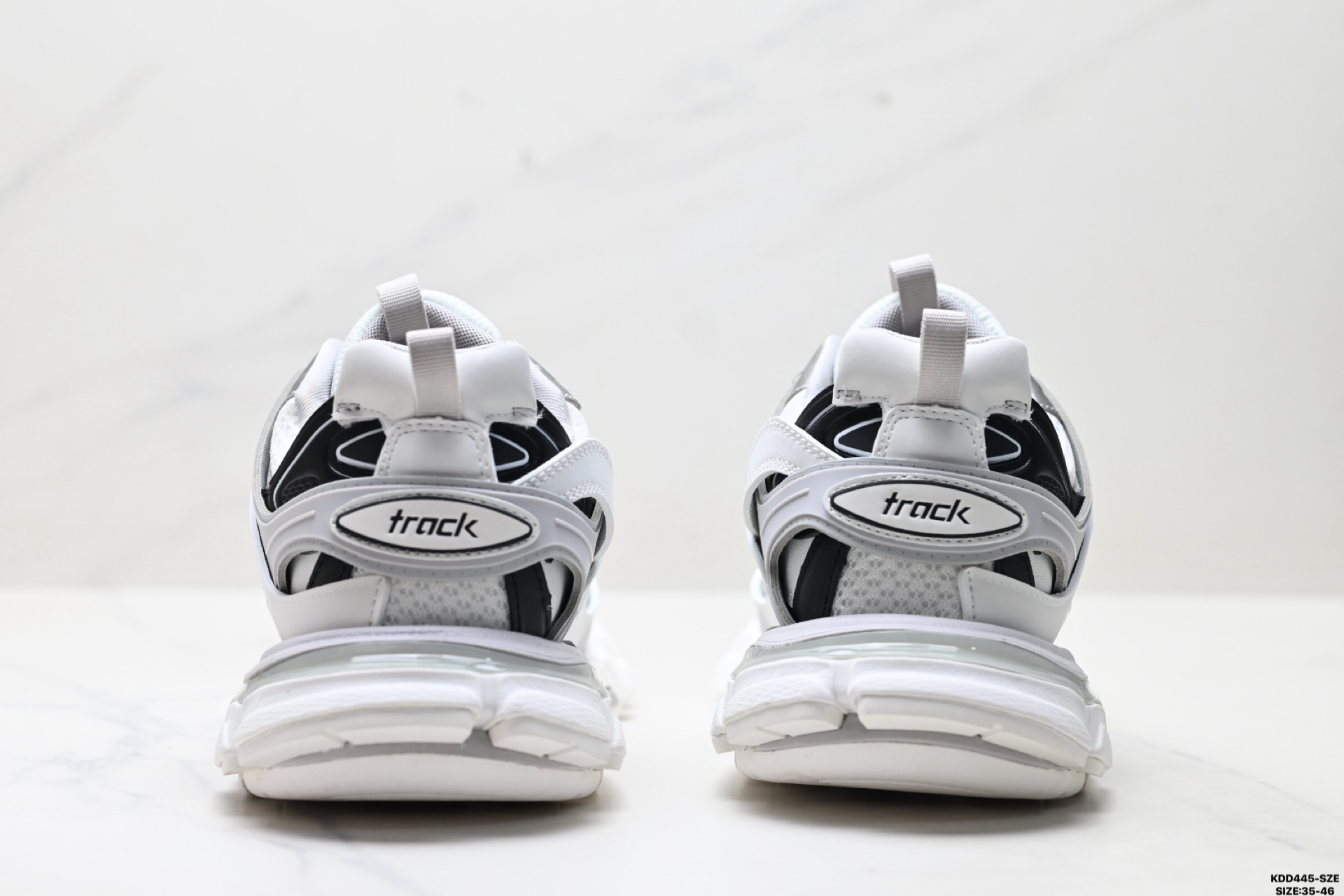 480 纯原Balenciaga巴黎世家 Track Trail 圆头系带 低帮复古老爹鞋  542023 W3AD3 9812