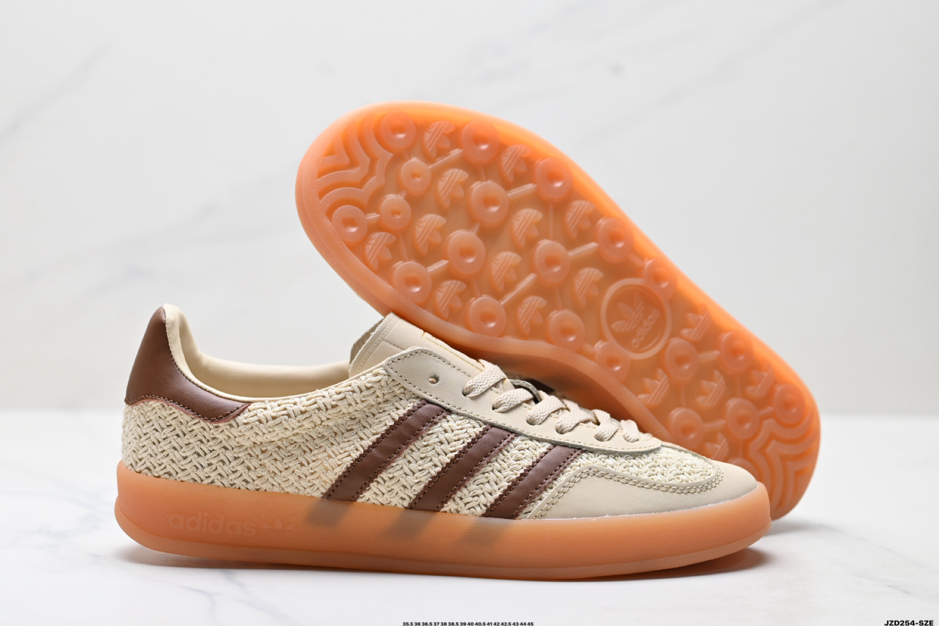 150 AdidOriginals Gazelle INdoor 三叶草休闲防滑耐磨低帮板鞋  JS1418