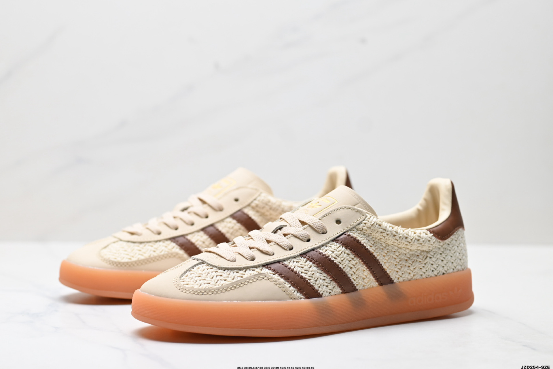 150 AdidOriginals Gazelle INdoor 三叶草休闲防滑耐磨低帮板鞋  JS1418