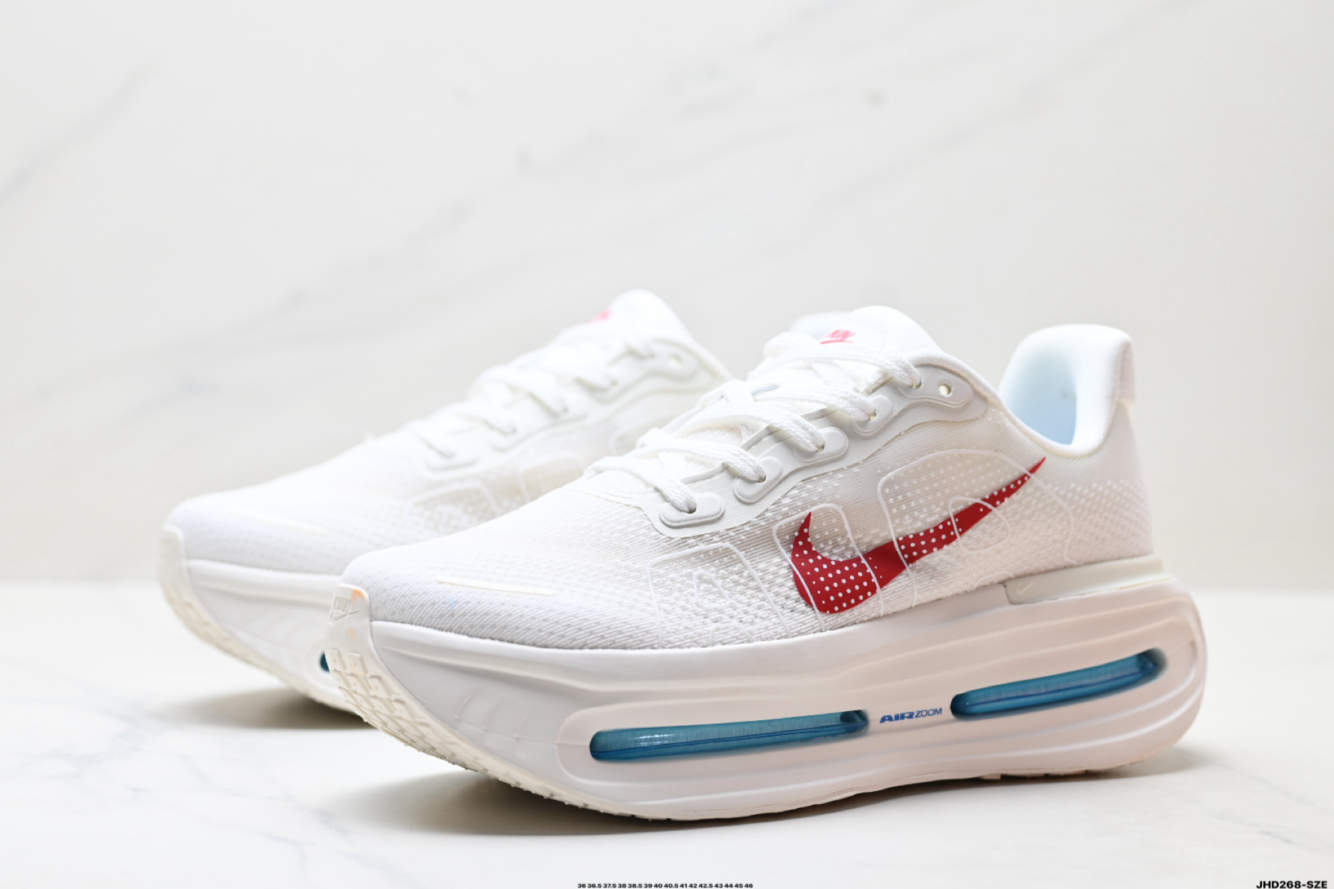 200 Nike VOMERO PREMIUM 耐克 舒适减震防滑 低帮跑步鞋  HQ2050-304