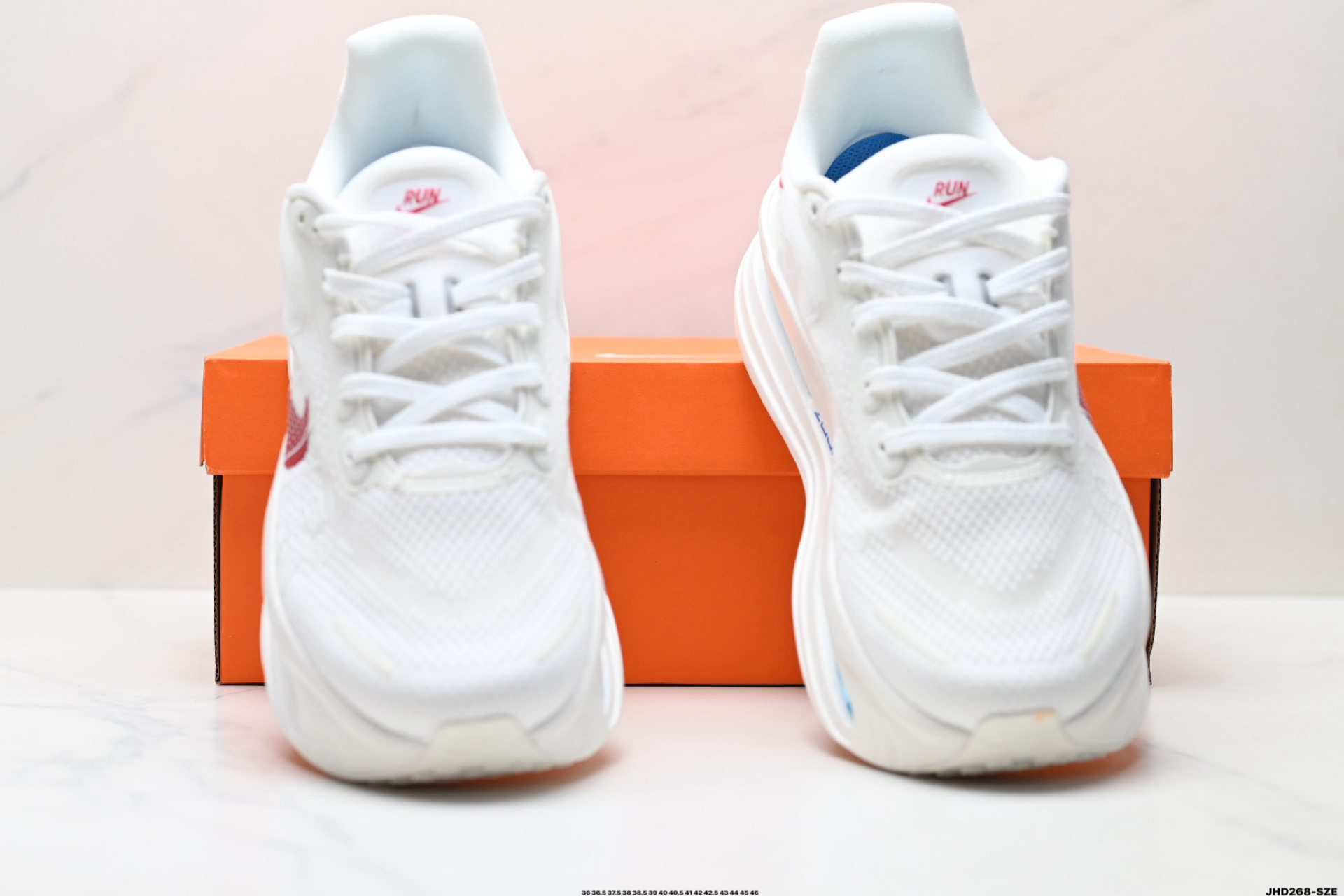 200 Nike VOMERO PREMIUM 耐克 舒适减震防滑 低帮跑步鞋  HQ2050-304