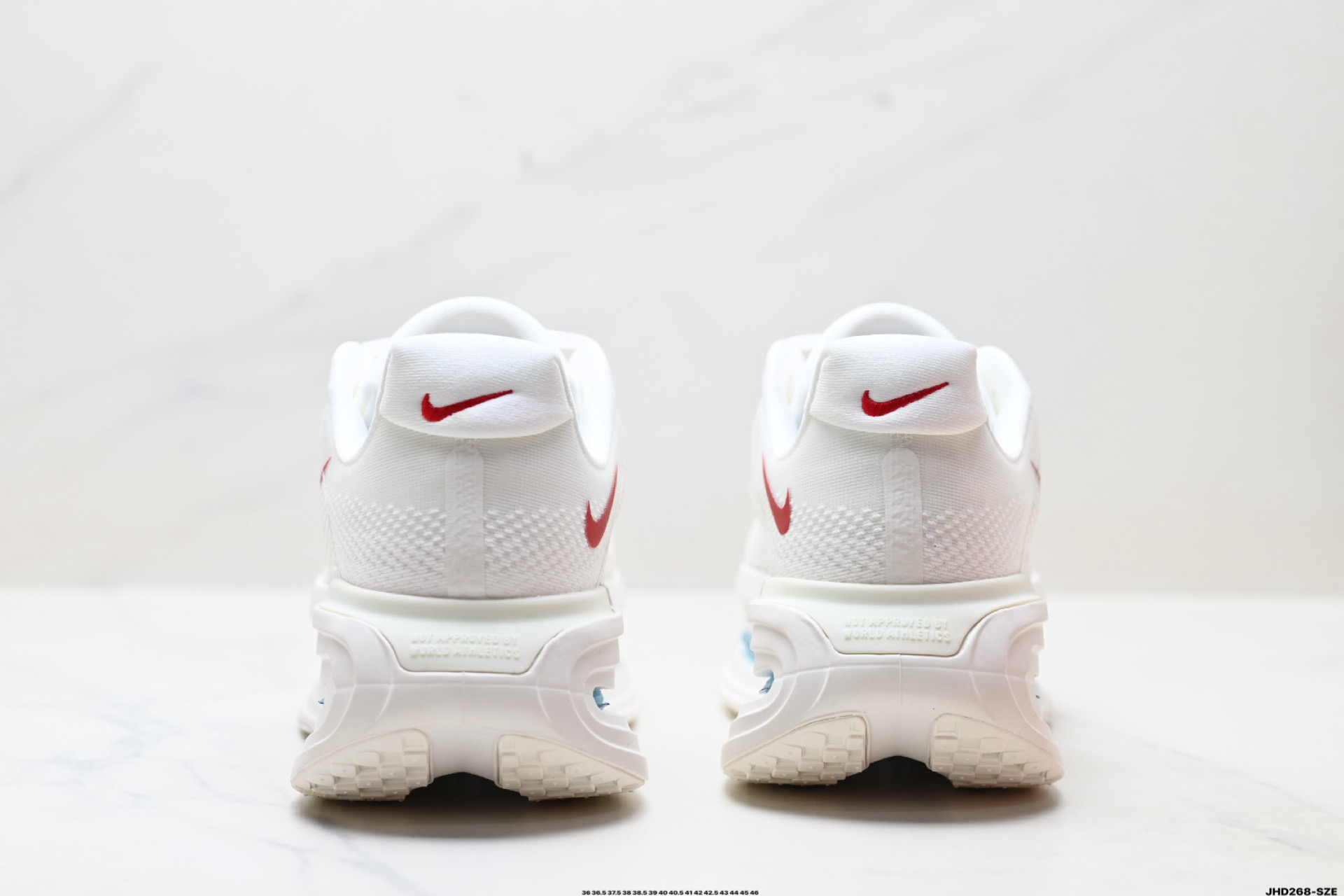 200 Nike VOMERO PREMIUM 耐克 舒适减震防滑 低帮跑步鞋  HQ2050-304