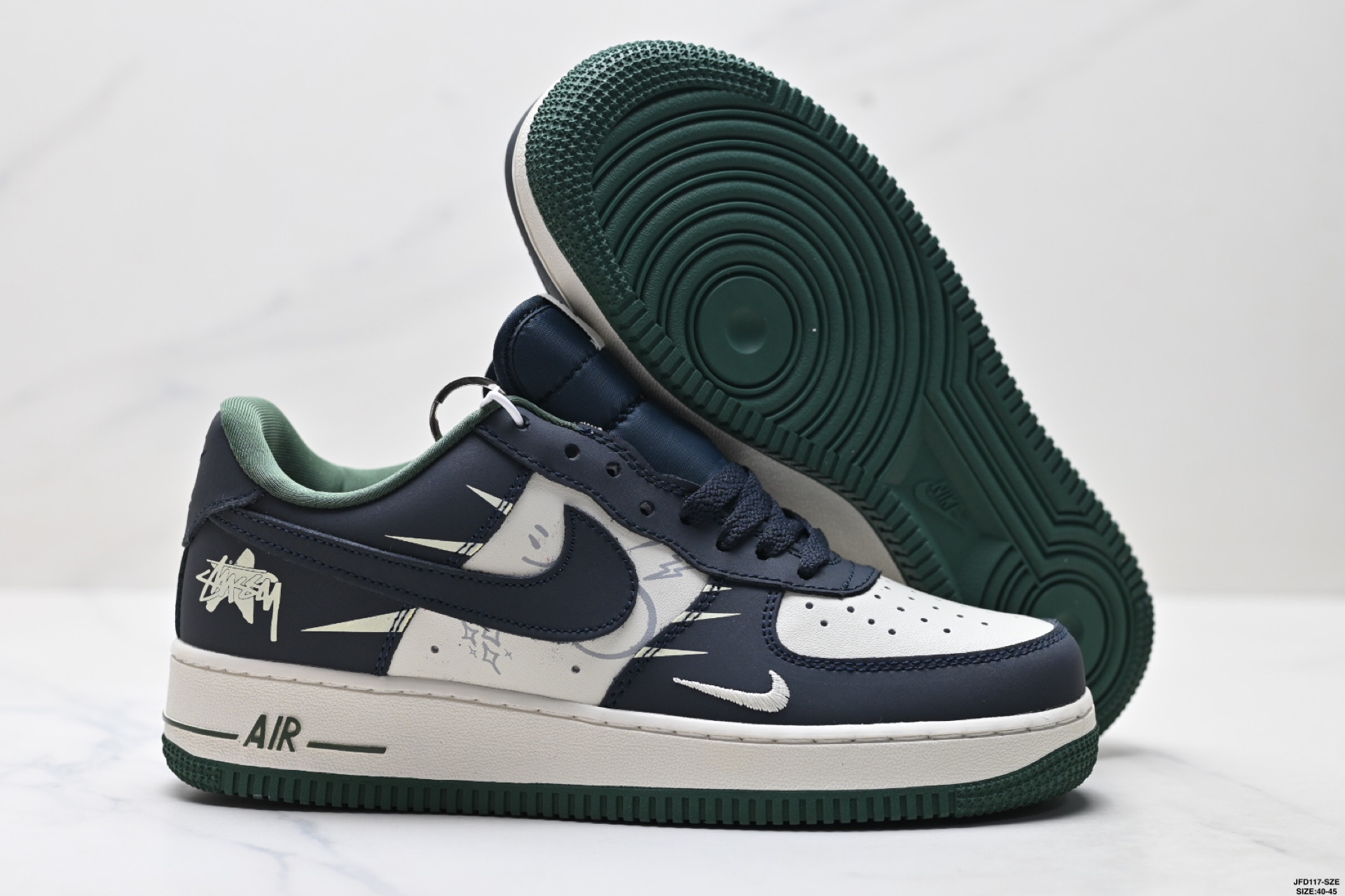 180 耐克Nike AIR FORCE 1’07空军一号低帮百搭休闲运动板鞋 AJ7747-100
