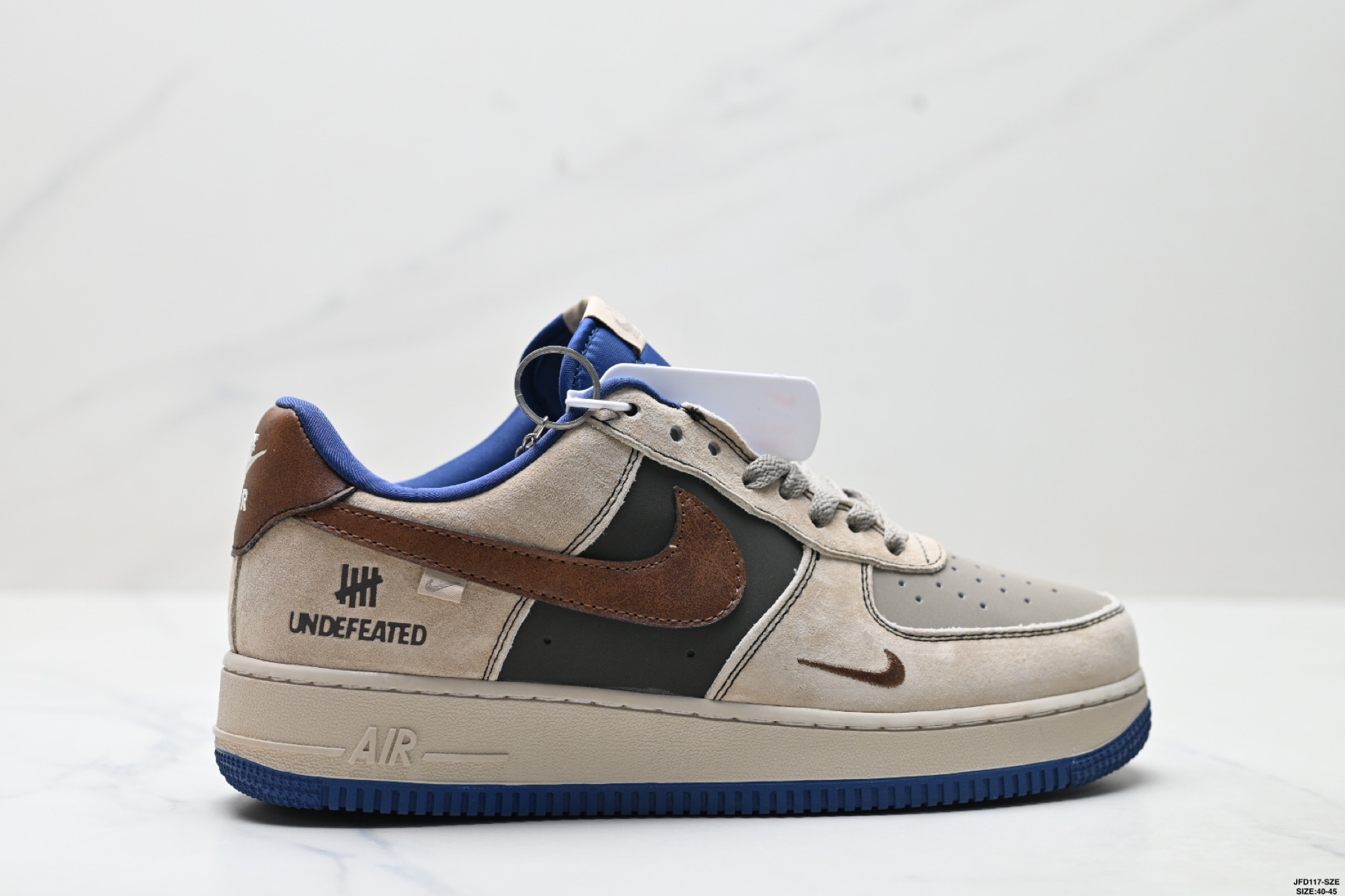 180 耐克Nike AIR FORCE 1’07空军一号低帮百搭休闲运动板鞋 AJ7747-100