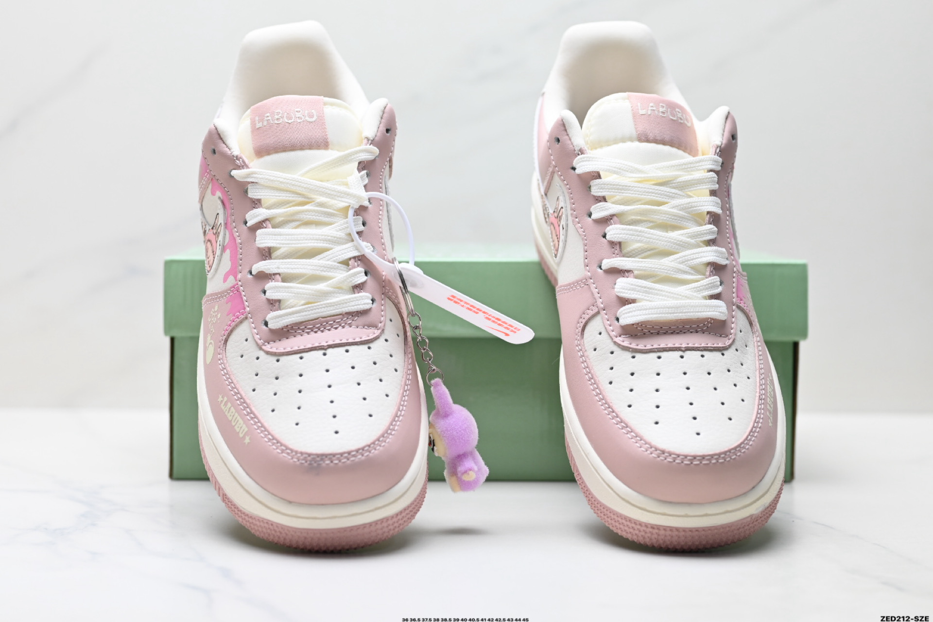 270 NIKE AIR FORCE 1‘07  KB1688-006