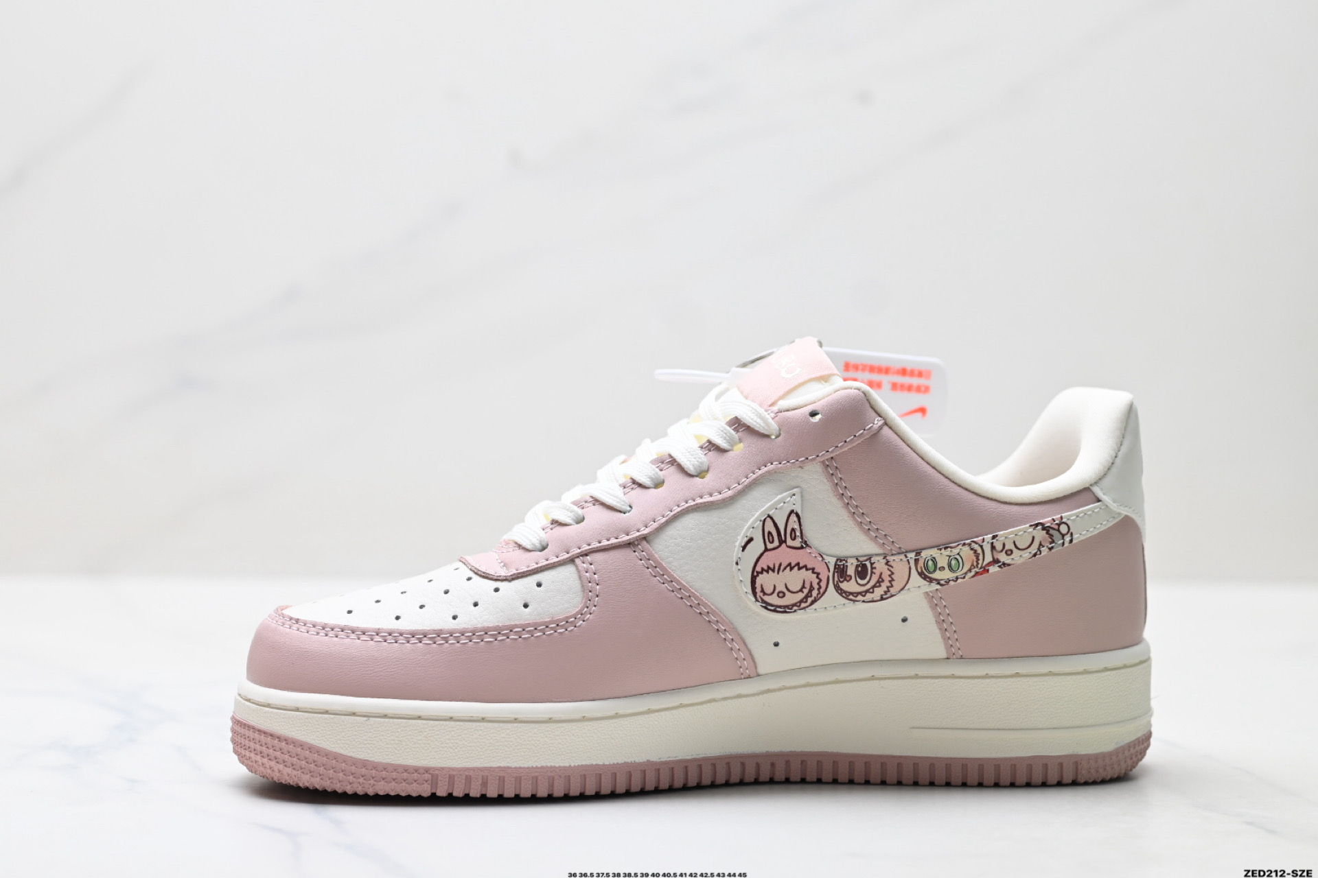 270 NIKE AIR FORCE 1‘07  KB1688-006
