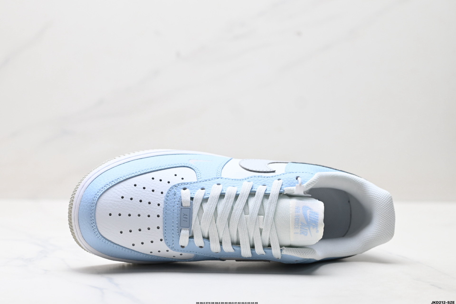 170 耐克Nike AIR FORCE 1‘07 空军一号低帮百搭休闲运动板鞋 HF0022-400