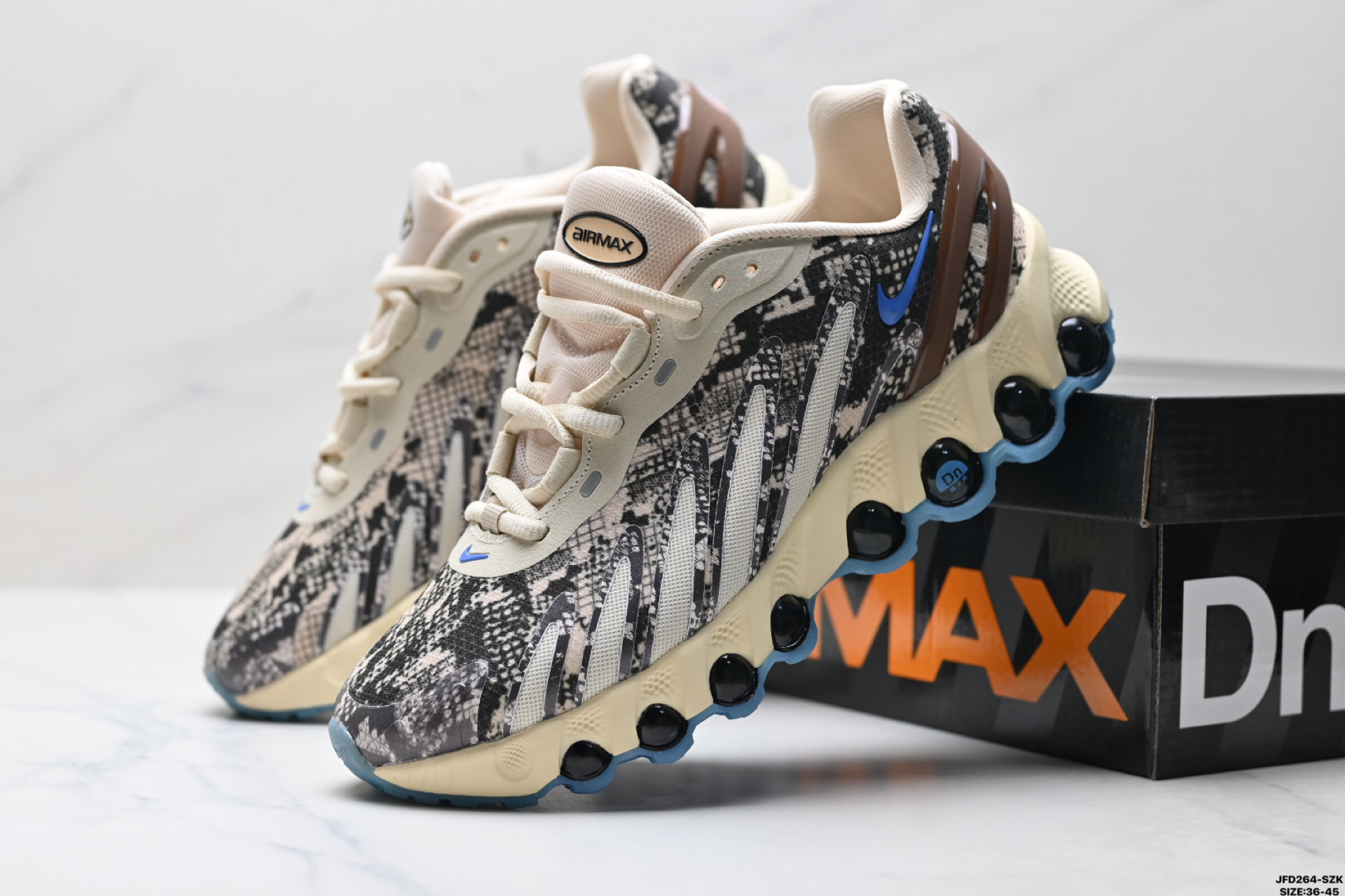 180 Nike Air Max DN8 PRM 耐克2024全新气垫跑鞋  FQ7860-002
