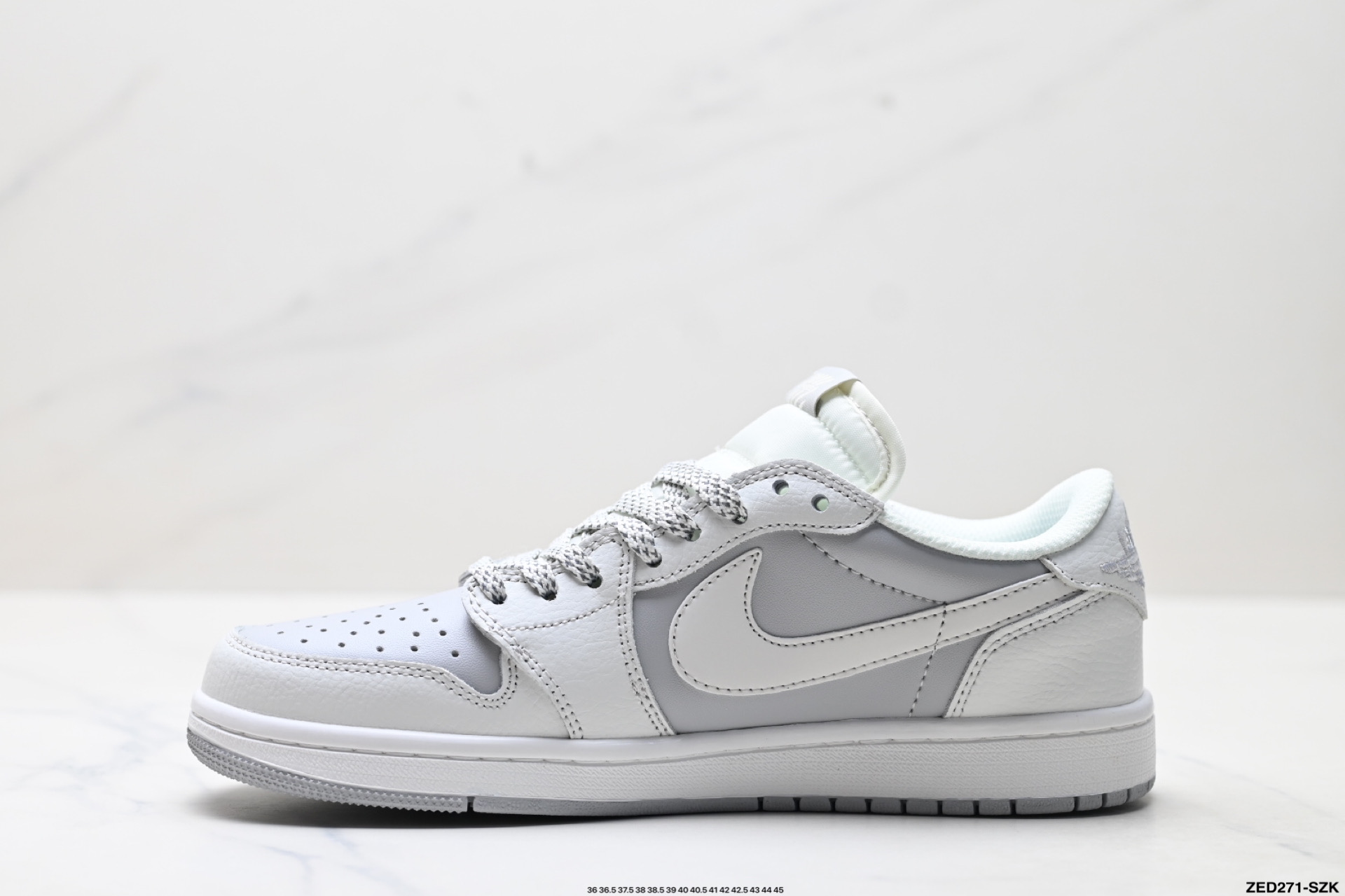 Nike Air Jordan 1 x Travis Scott 'DIY' Edición Limitada para Hombre 4 i1755965273120 1419 0 2