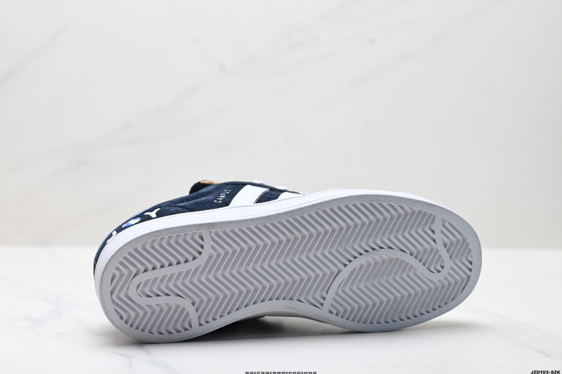 150 AdidOriginals Campus 00s系列 阿迪达斯 面包风经典复古低帮百搭休闲运动板鞋 ID7716