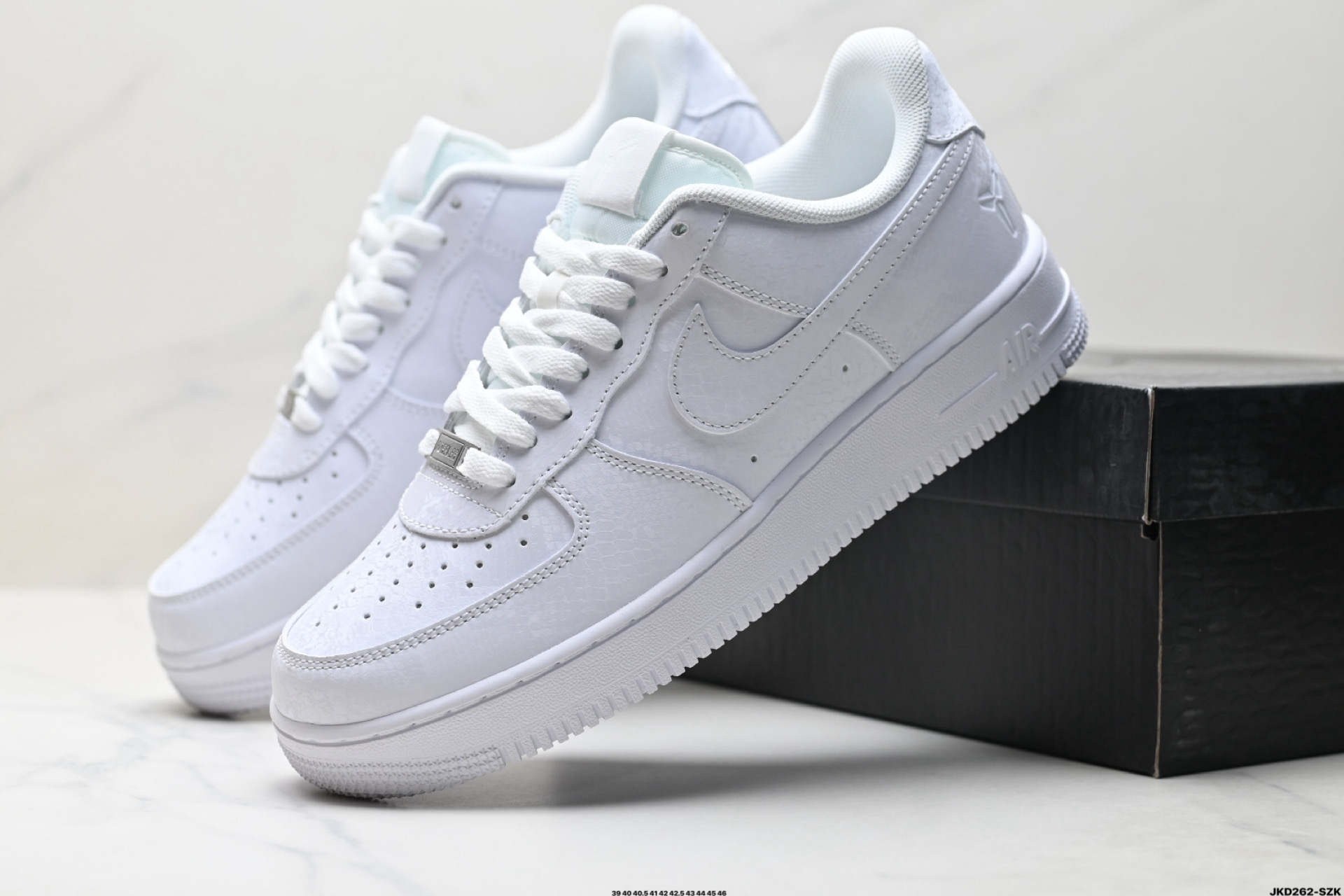 170 耐克Nike AIR FORCE 1‘07 空军一号低帮百搭休闲运动板鞋 IB0018-500