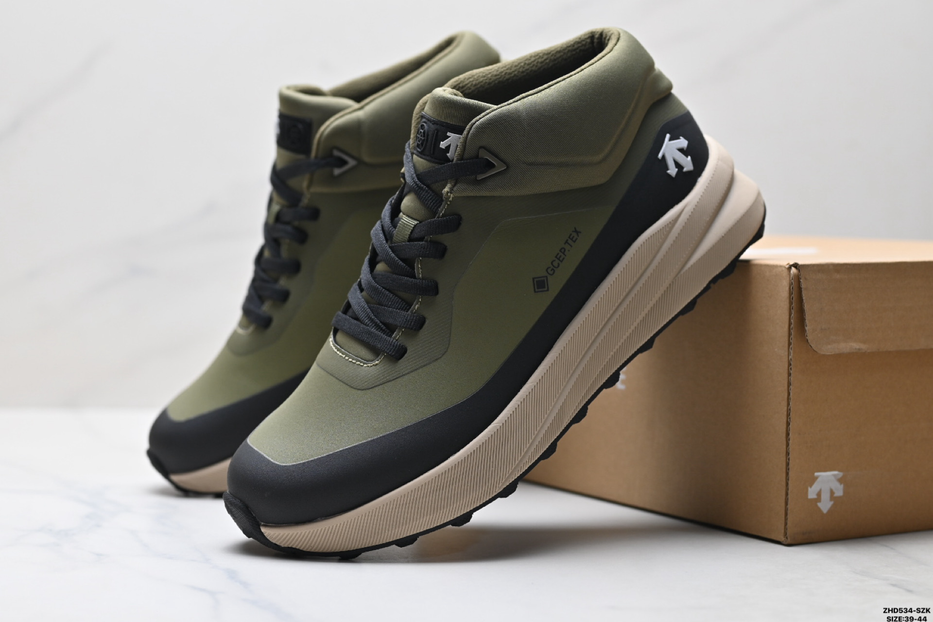 310 迪桑特DESCENTE DUALIS GORE-TEX PRIMER 时尚 防滑耐磨 中帮 生活休闲鞋  D3432LCR23