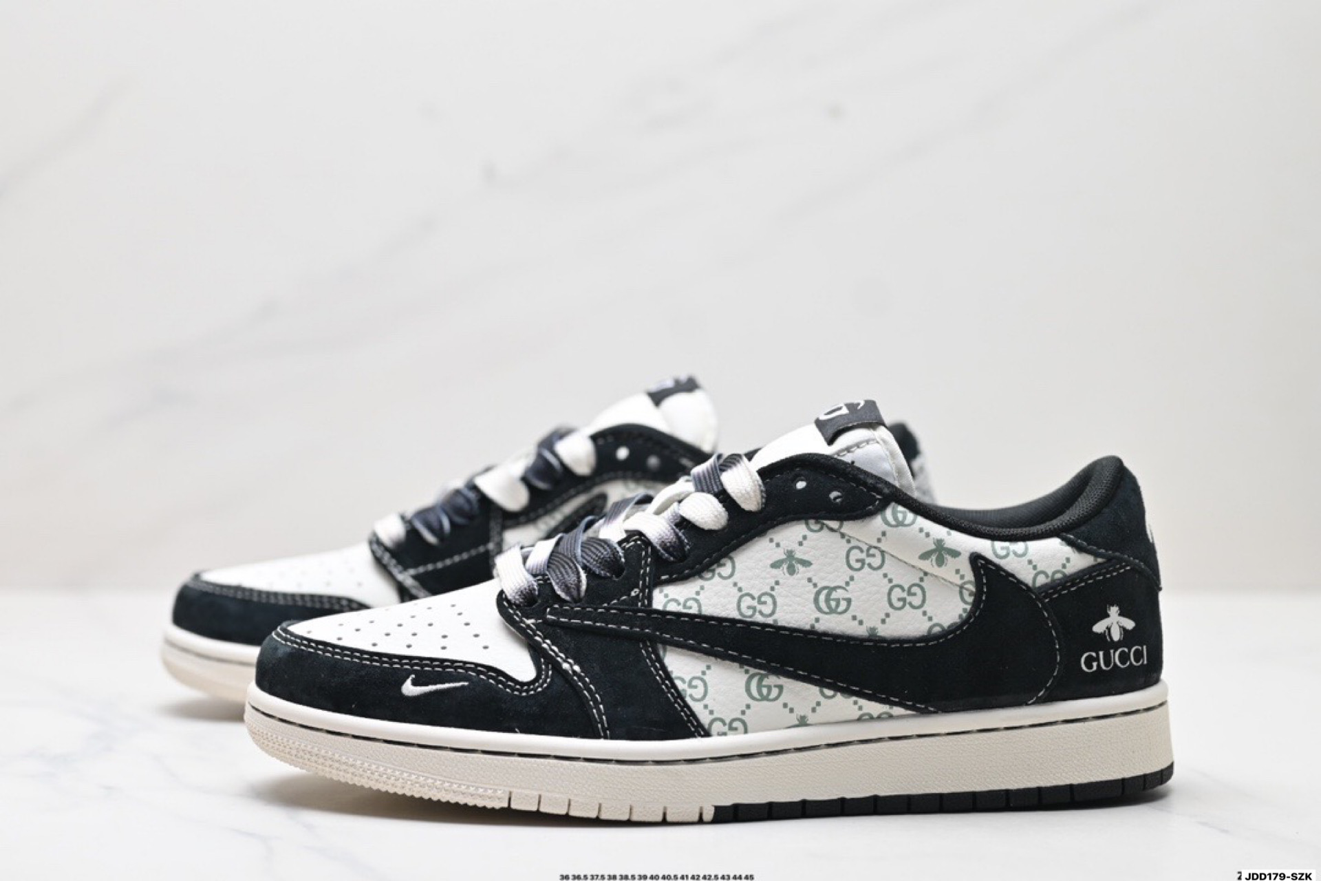 Nike Air Jordan 1 x Travis Scott 'DIY' Custom Low Sneakers 5 i1755967176088 8778 0 3