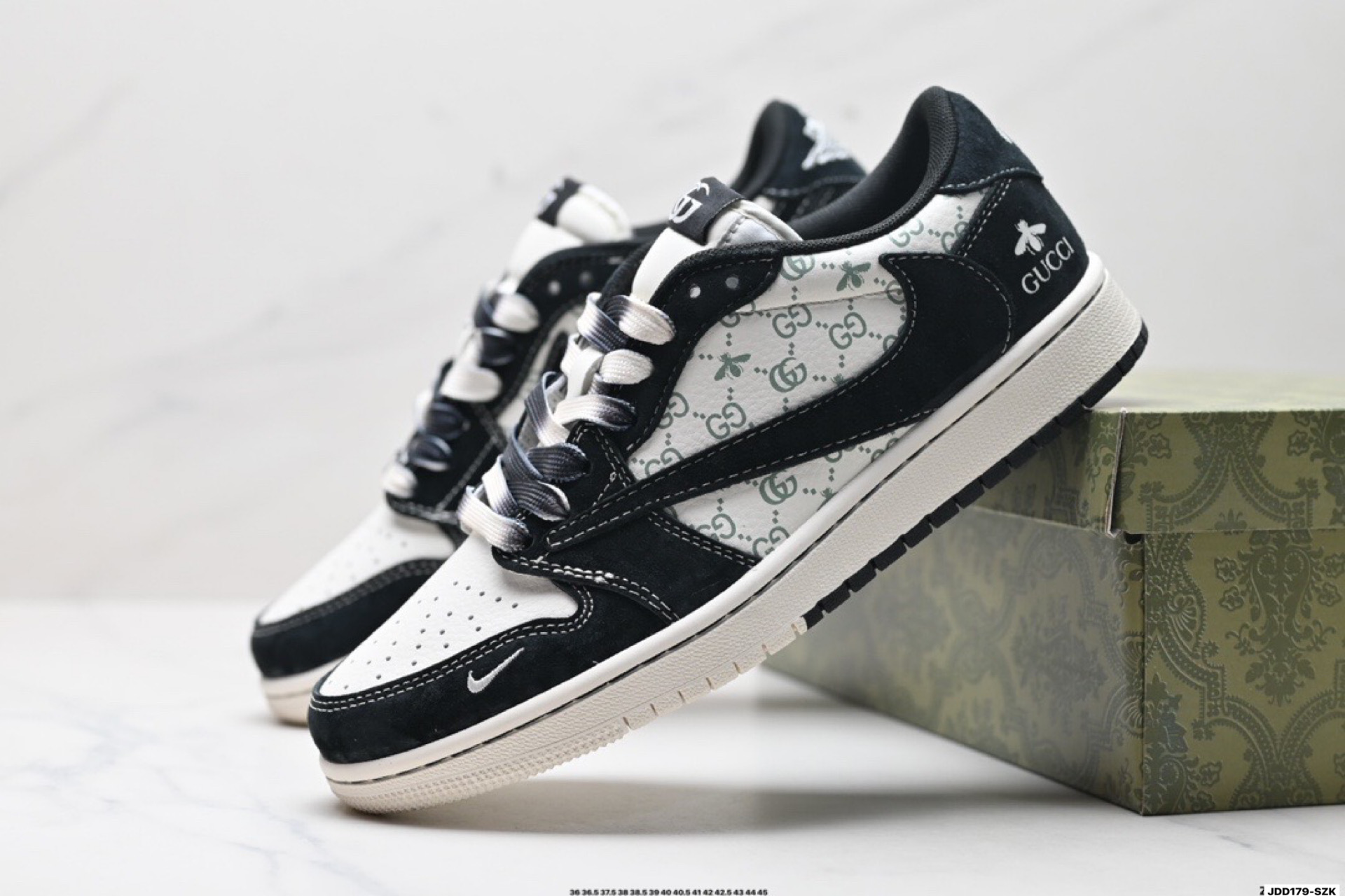 Nike Air Jordan 1 x Travis Scott 'DIY' Custom Low Sneakers 9 i1755967177058 955 0 7