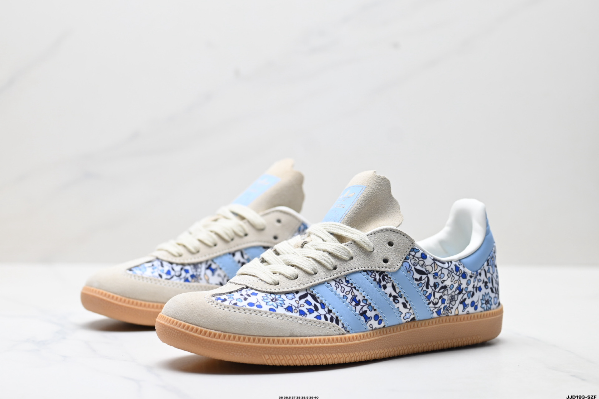 140 AdidOriginals Samba 桑巴舞系列阿迪达斯 三叶草 绅士德训足球风百搭低帮休闲运动板鞋 JP8110