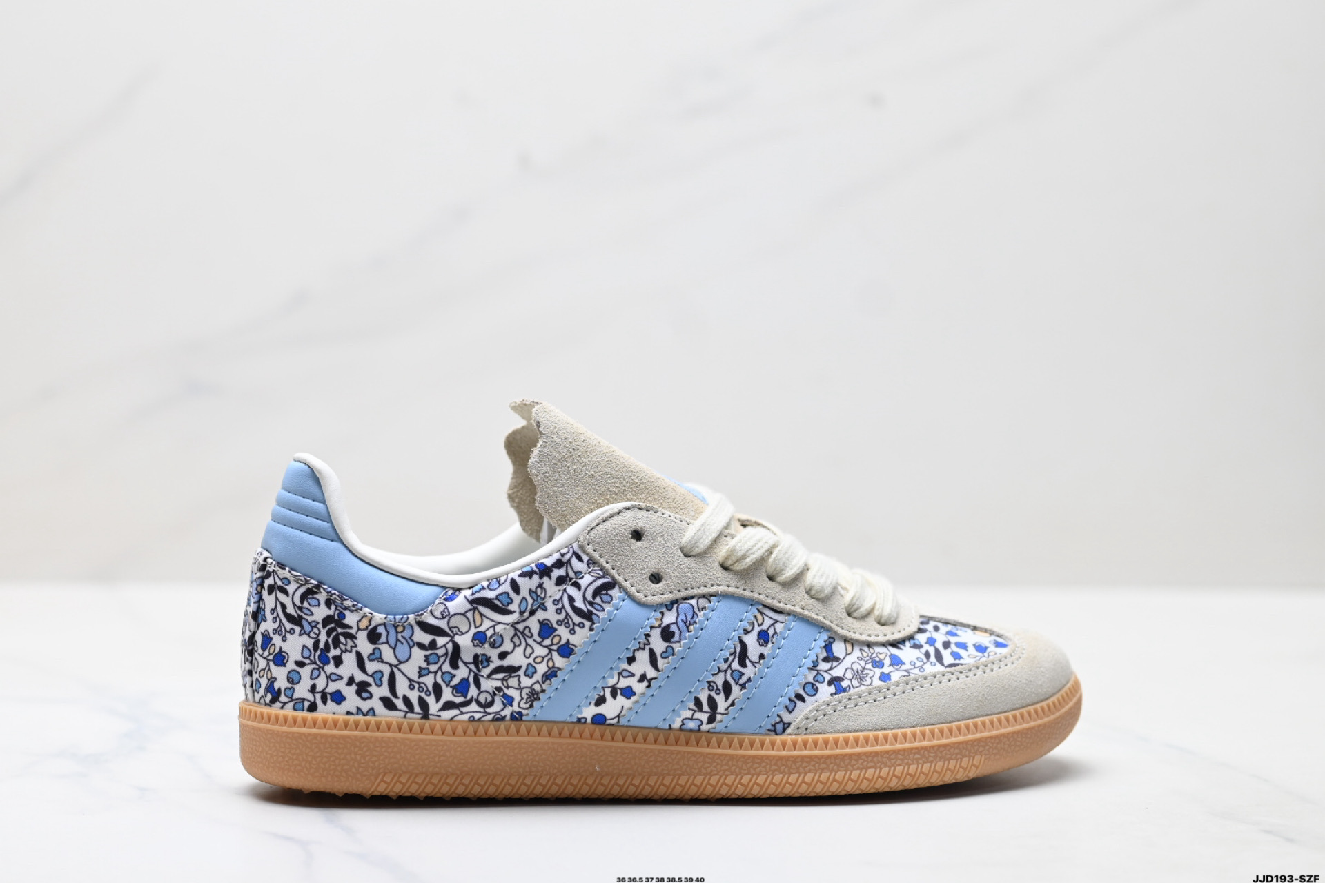 140 AdidOriginals Samba 桑巴舞系列阿迪达斯 三叶草 绅士德训足球风百搭低帮休闲运动板鞋 JP8110
