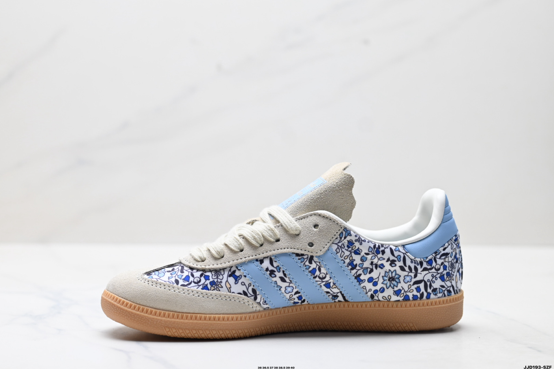 140 AdidOriginals Samba 桑巴舞系列阿迪达斯 三叶草 绅士德训足球风百搭低帮休闲运动板鞋 JP8110
