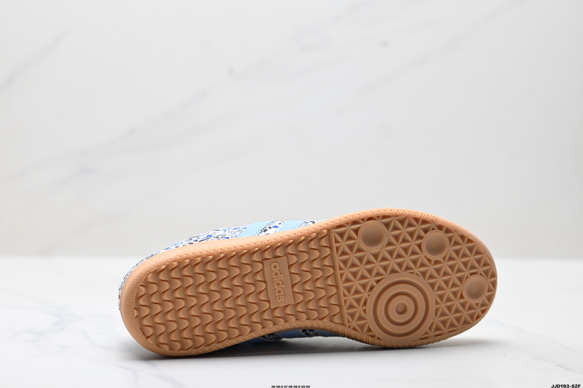 140 AdidOriginals Samba 桑巴舞系列阿迪达斯 三叶草 绅士德训足球风百搭低帮休闲运动板鞋 JP8110