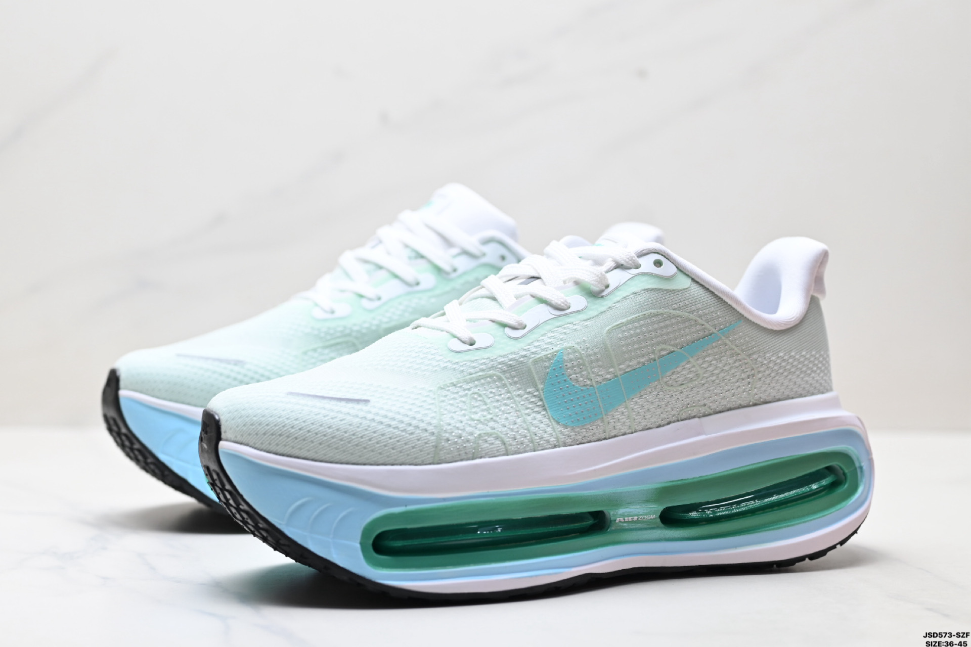220 Nike VOMERO PREMIUM 耐克 舒适减震防滑 低帮跑步鞋 FN8453-014