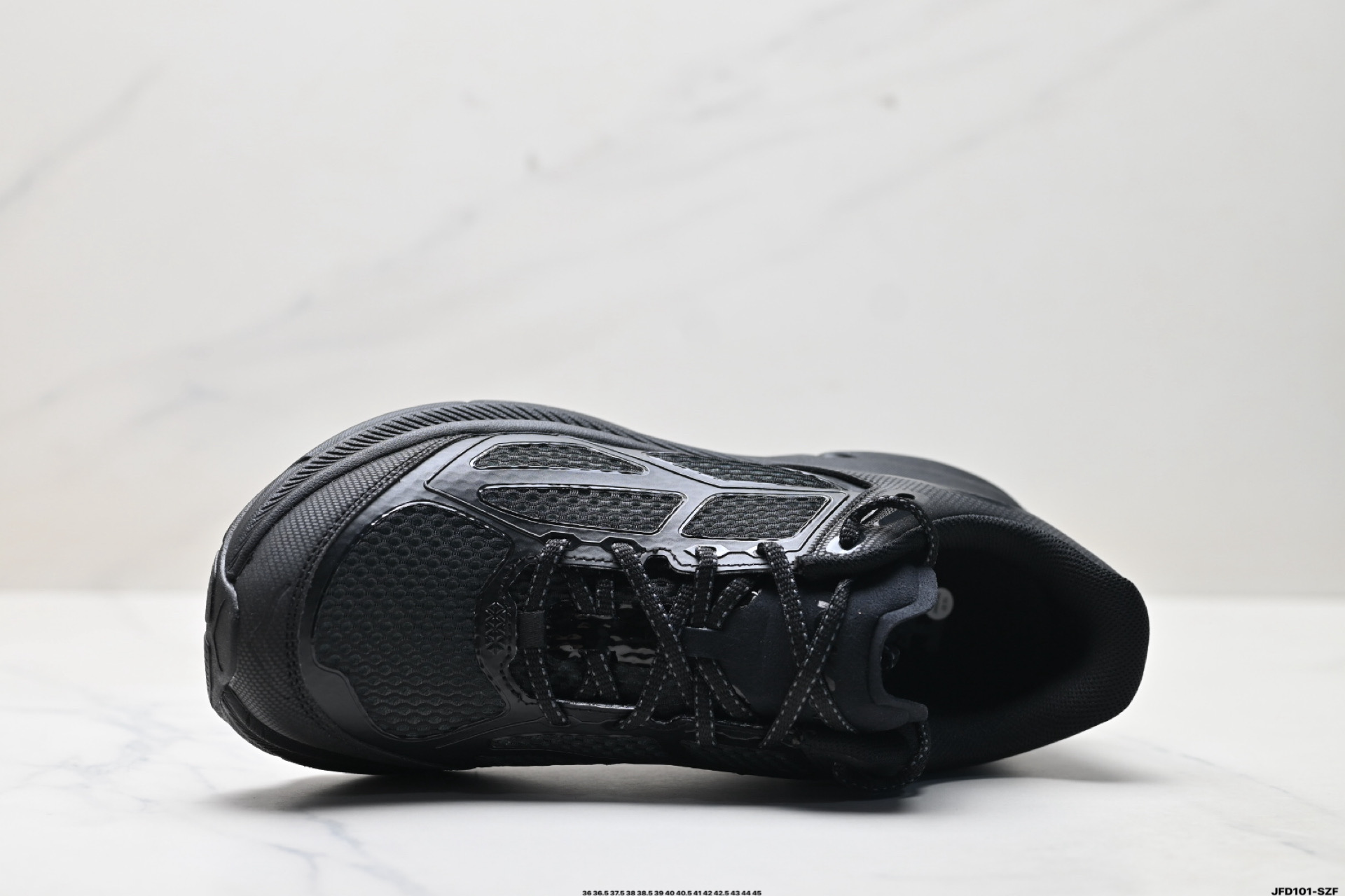 180 HOKA M CLIFTONE9 轻量低帮户外越野跑鞋 户外山脉越野轻量运动跑鞋  1162135