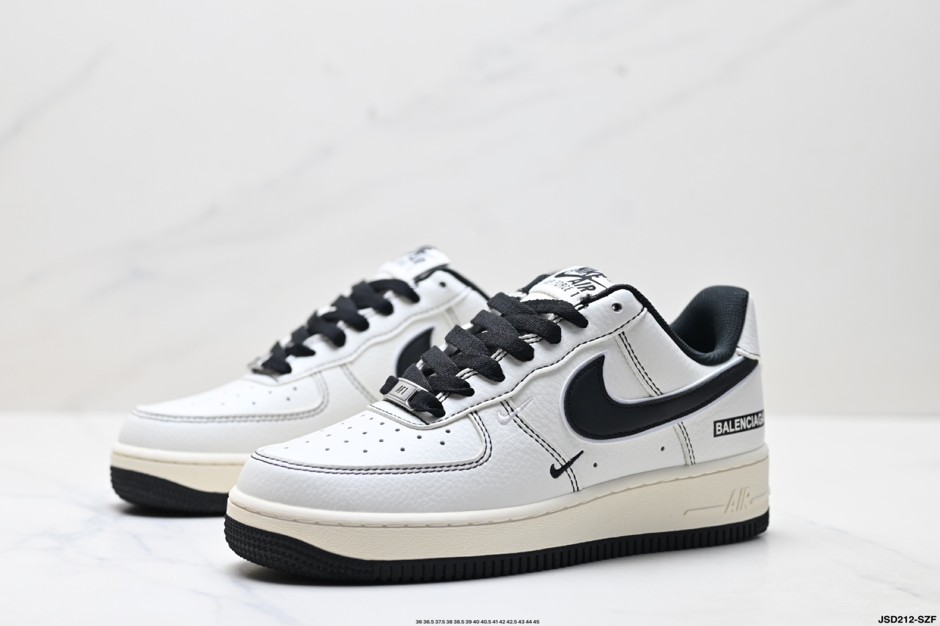 220 NIKE AIR FORCE 1‘07 CW2288-111