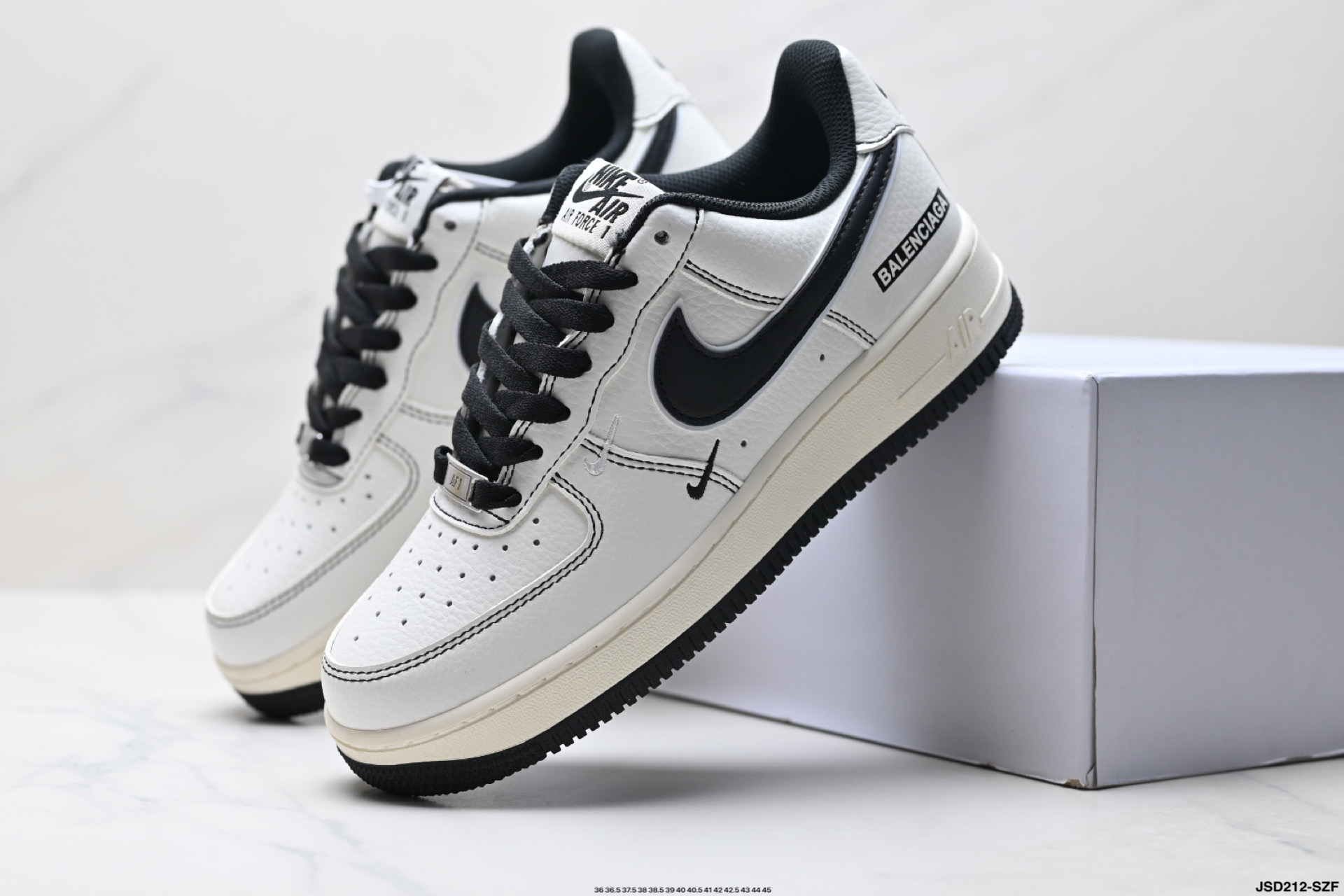 220 NIKE AIR FORCE 1‘07 CW2288-111