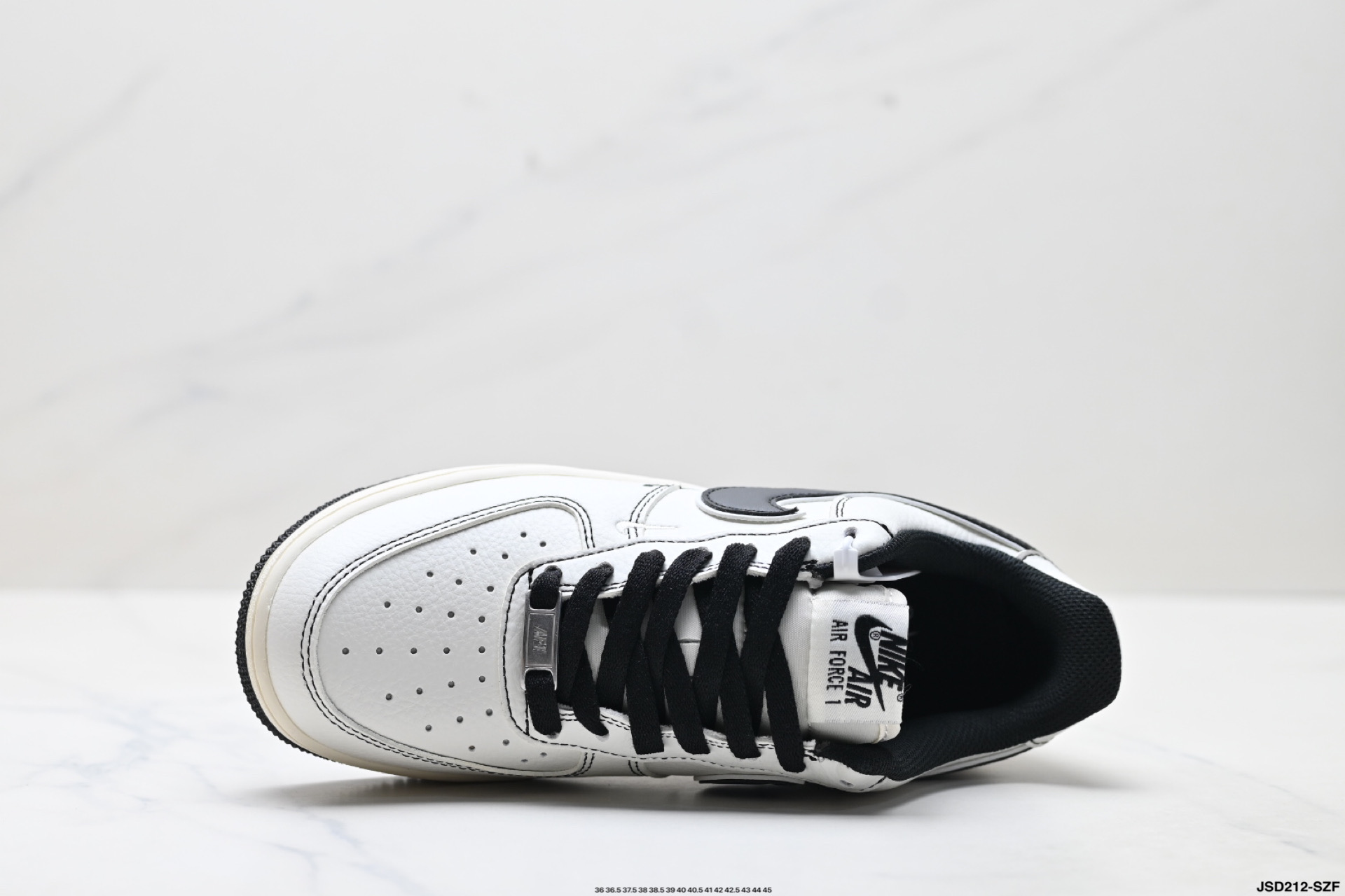 220 NIKE AIR FORCE 1‘07 CW2288-111