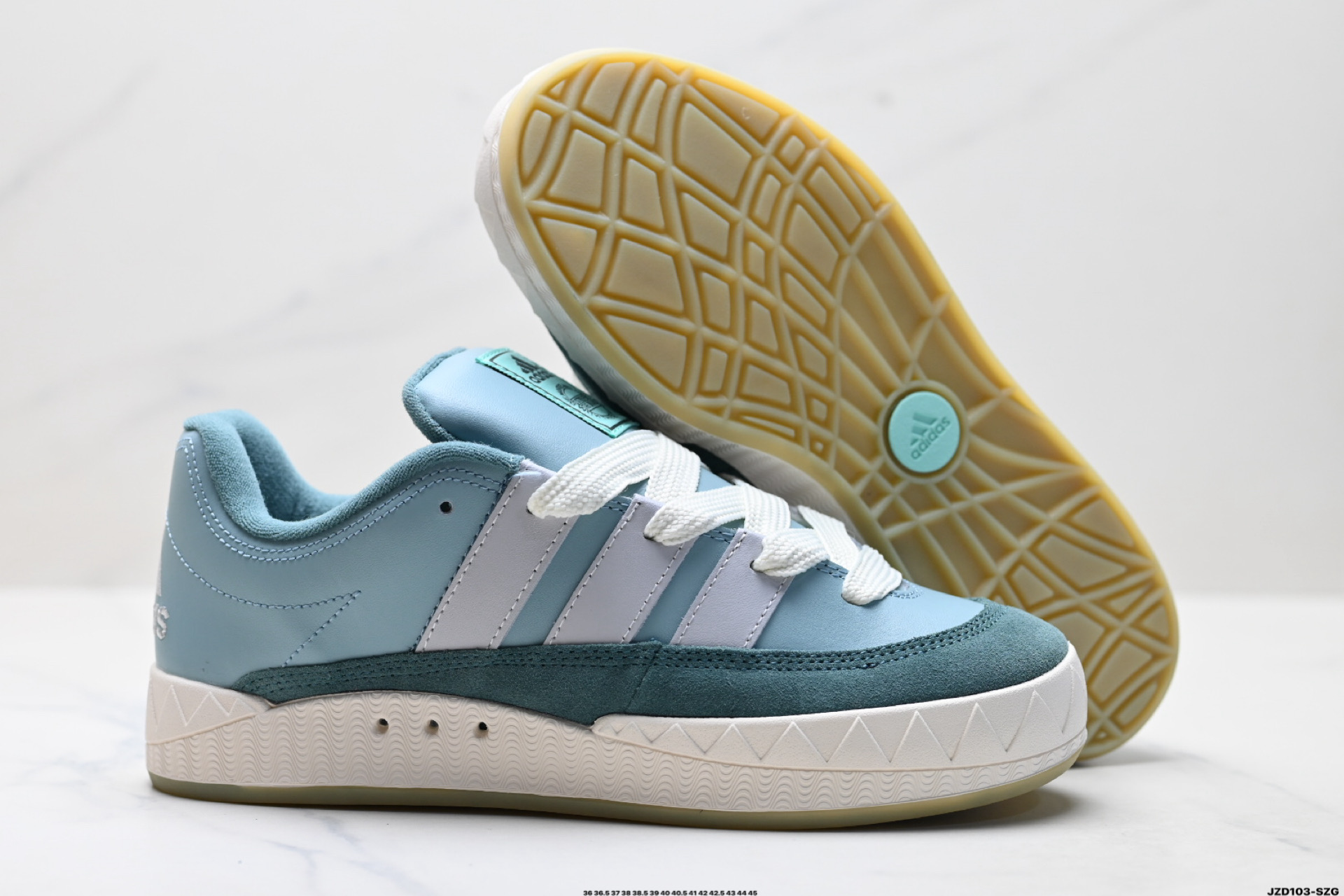 Adidas Adimatic Low 马蒂奇系列低帮 复古鲨鱼面包鞋运动休闲滑板板鞋 IE1589