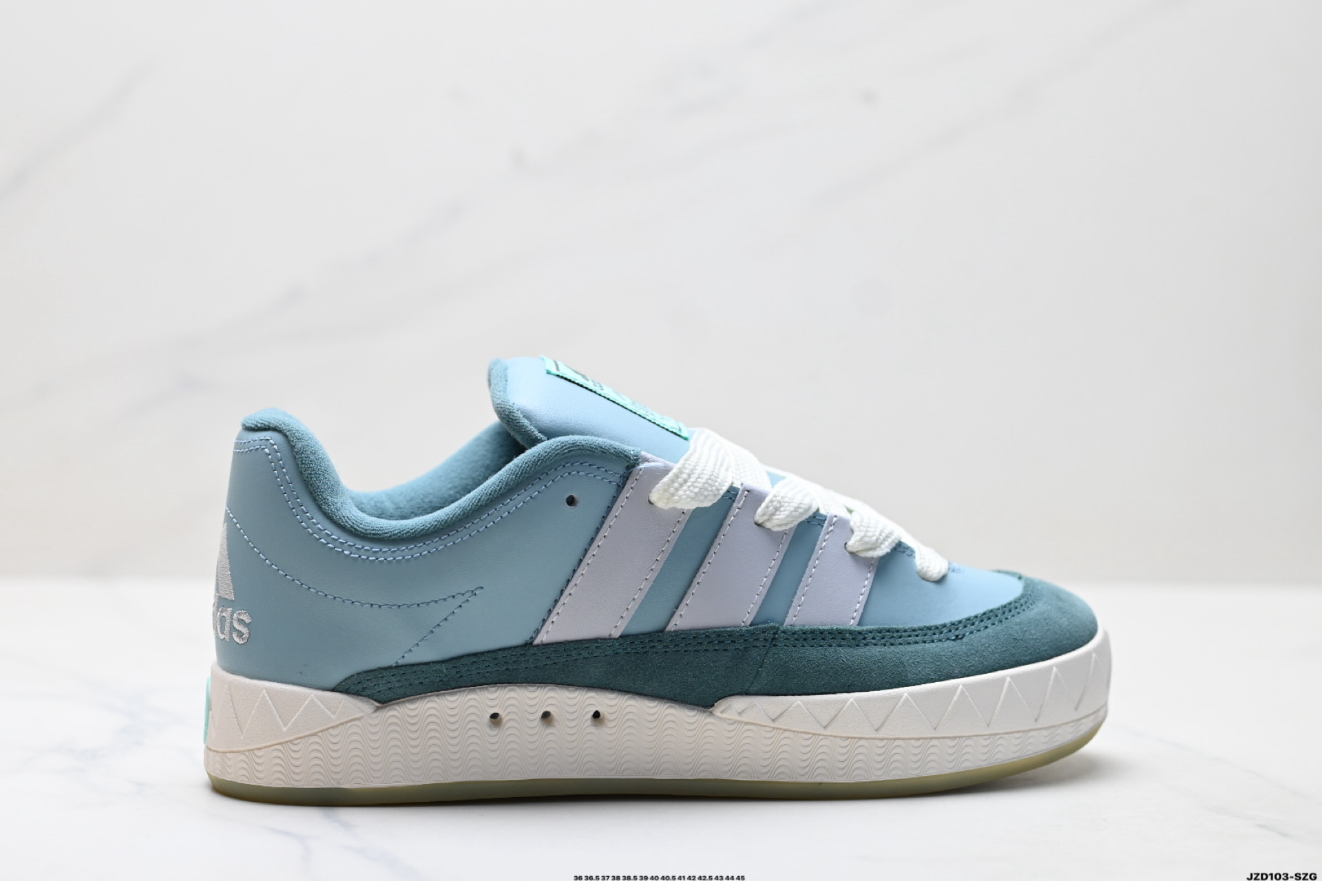 Adidas Adimatic Low 马蒂奇系列低帮 复古鲨鱼面包鞋运动休闲滑板板鞋 IE1589
