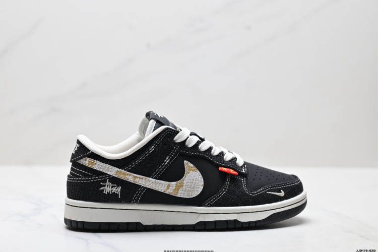 Nike Dunk Low Retro x Stussy - שחור ולבן, נעלי סניקרס בעיצוב מותאם אישית 1 Nike Dunk Low Retro x Stussy – שחור ולבן, נעלי סניקרס בעיצוב מותאם אישית