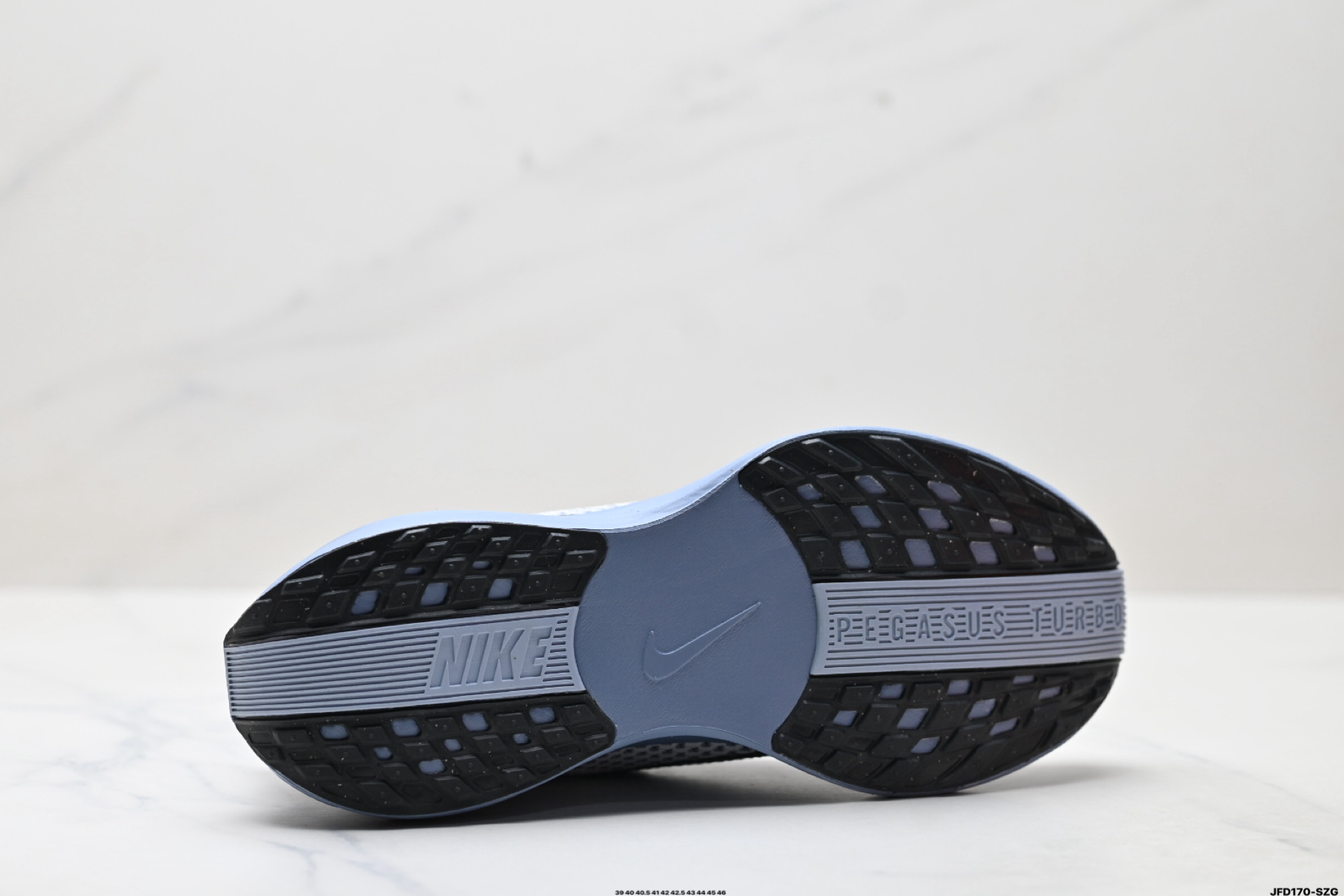 Nike Air Zoom Pegasus Plus 耐克飞马加强版系列低帮马拉松休闲运动慢跑鞋 FQ7262-402