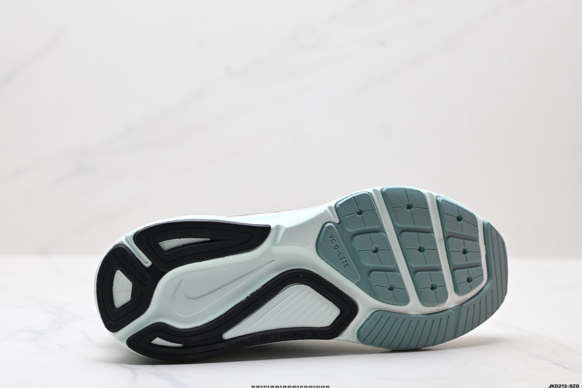 Nike Air Zoom Structure 26 耐克 登月网面系列 训跑练步鞋 HJ1102-100