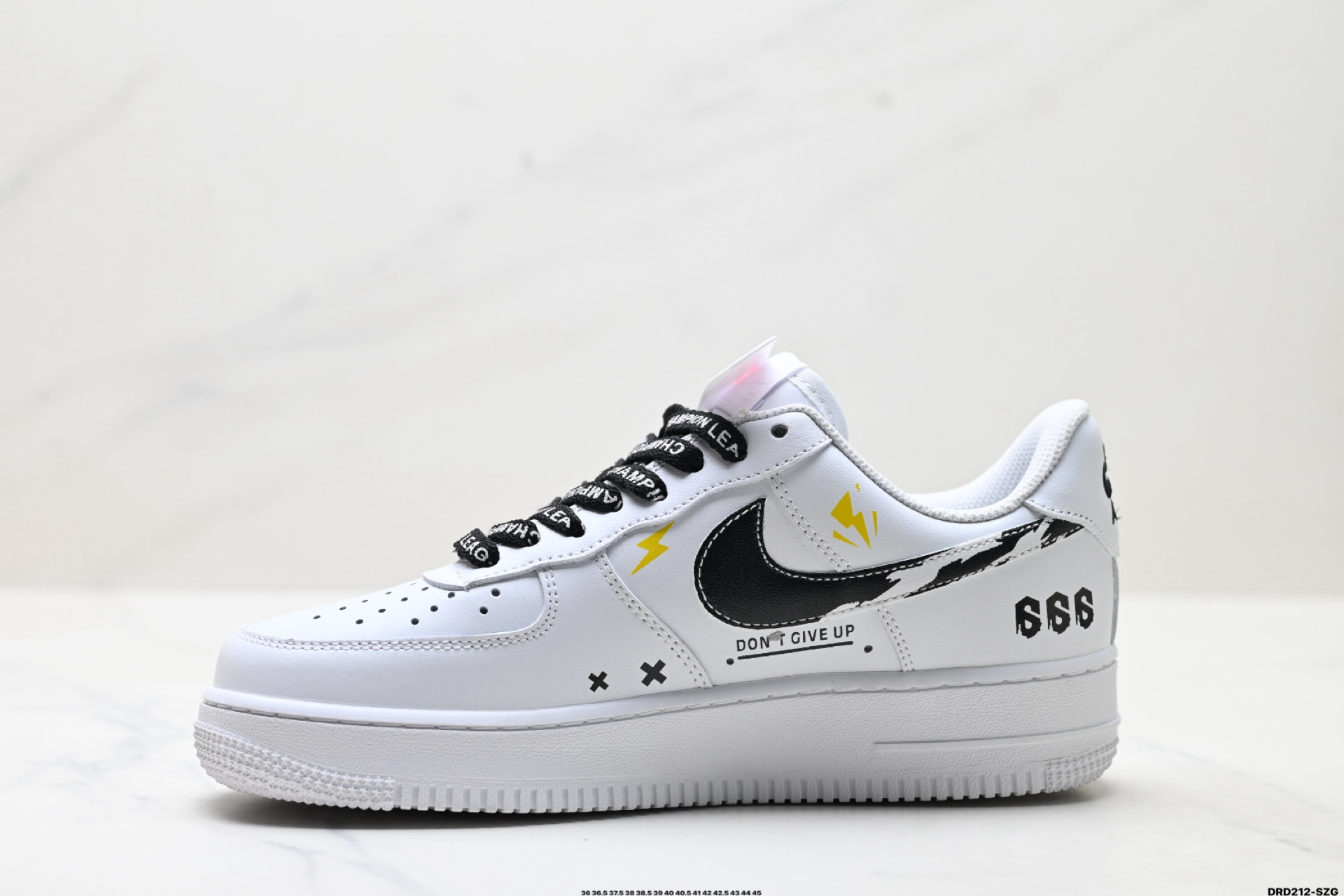 Nike Air Force 1 '07: Comodidad y estilo icónico para tu día a día 4 i1756138970333 6197 0 2