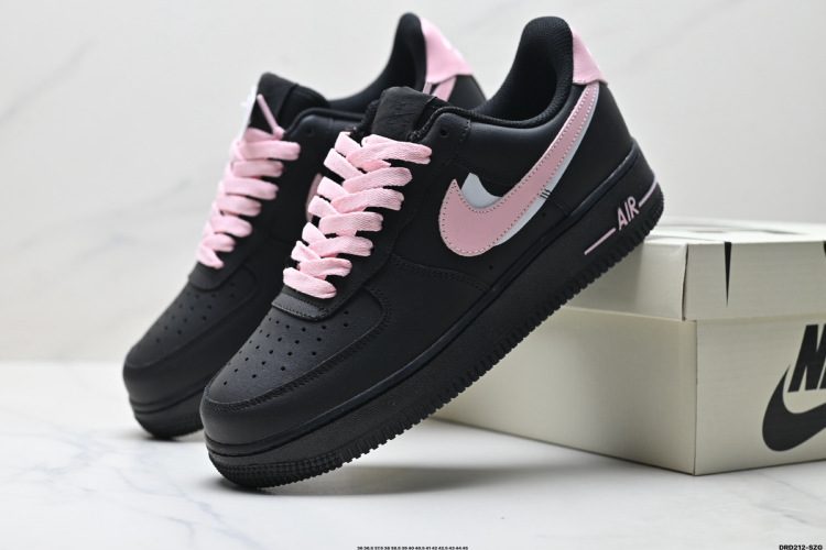 Nike Air Force 1 '07: Elegancia y Comodidad en Cada Paso, ¡Edición Limitada! 25 Nike Air Force 1 ’07: Elegancia y Comodidad en Cada Paso, ¡Edición Limitada!