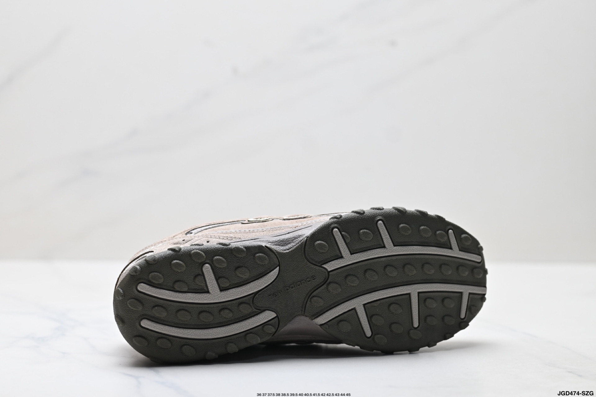 New Balance 204L系列 新百伦 薄底鞋 薄底皮质鞋带德训系 减震耐磨包裹性支撑轻便 低帮 生活休闲鞋 U204LMMA