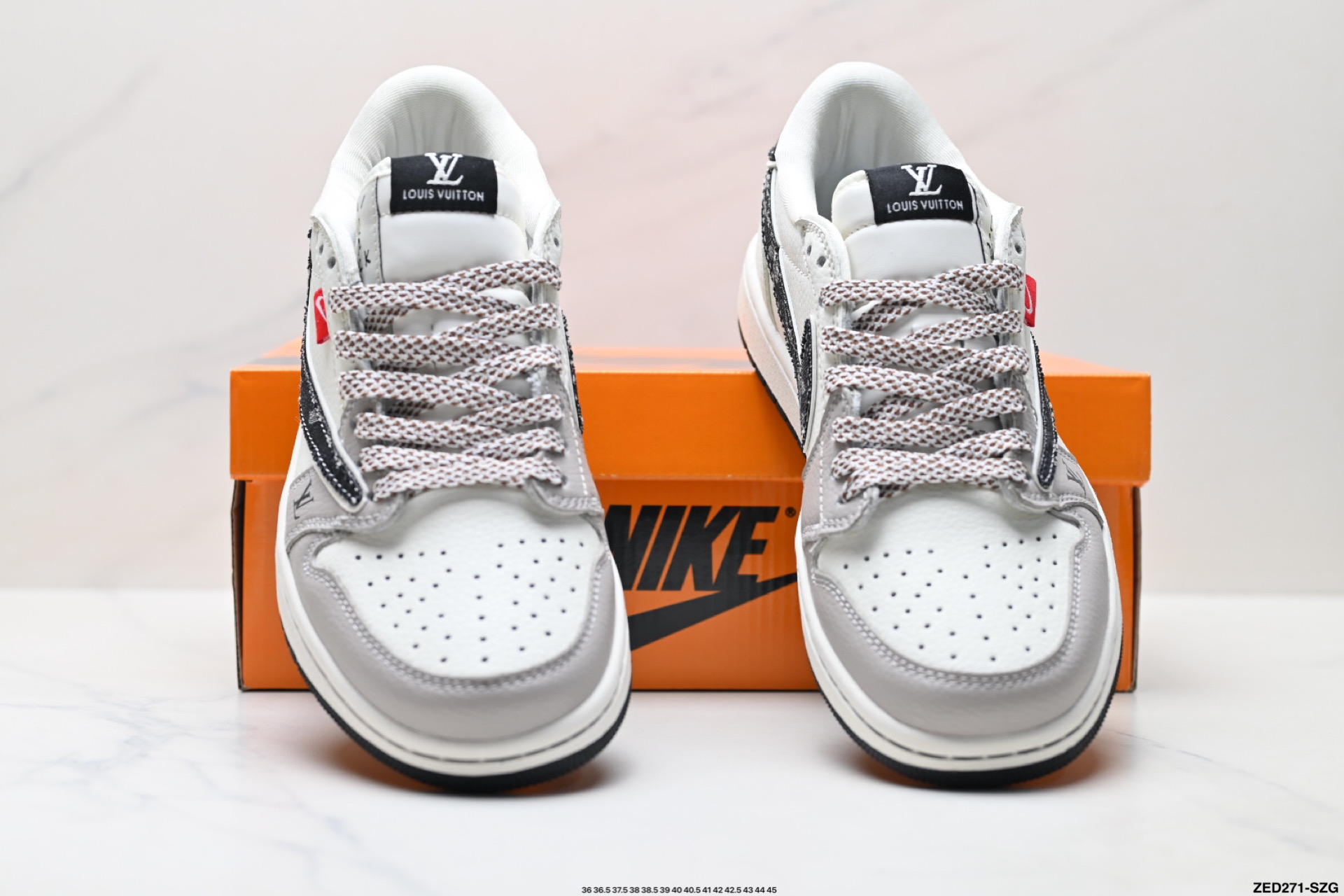 Nike Air Jordan 1 x Travis Scott AJ1倒勾 乔一倒钩 ‘DIY’定制 耐克 低帮文化篮球鞋 JW1188-143