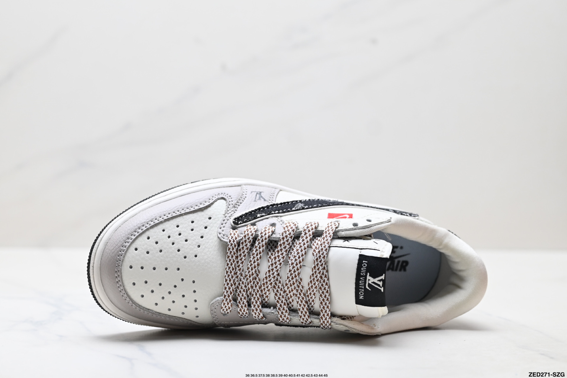 Nike Air Jordan 1 x Travis Scott AJ1倒勾 乔一倒钩 ‘DIY’定制 耐克 低帮文化篮球鞋 JW1188-143