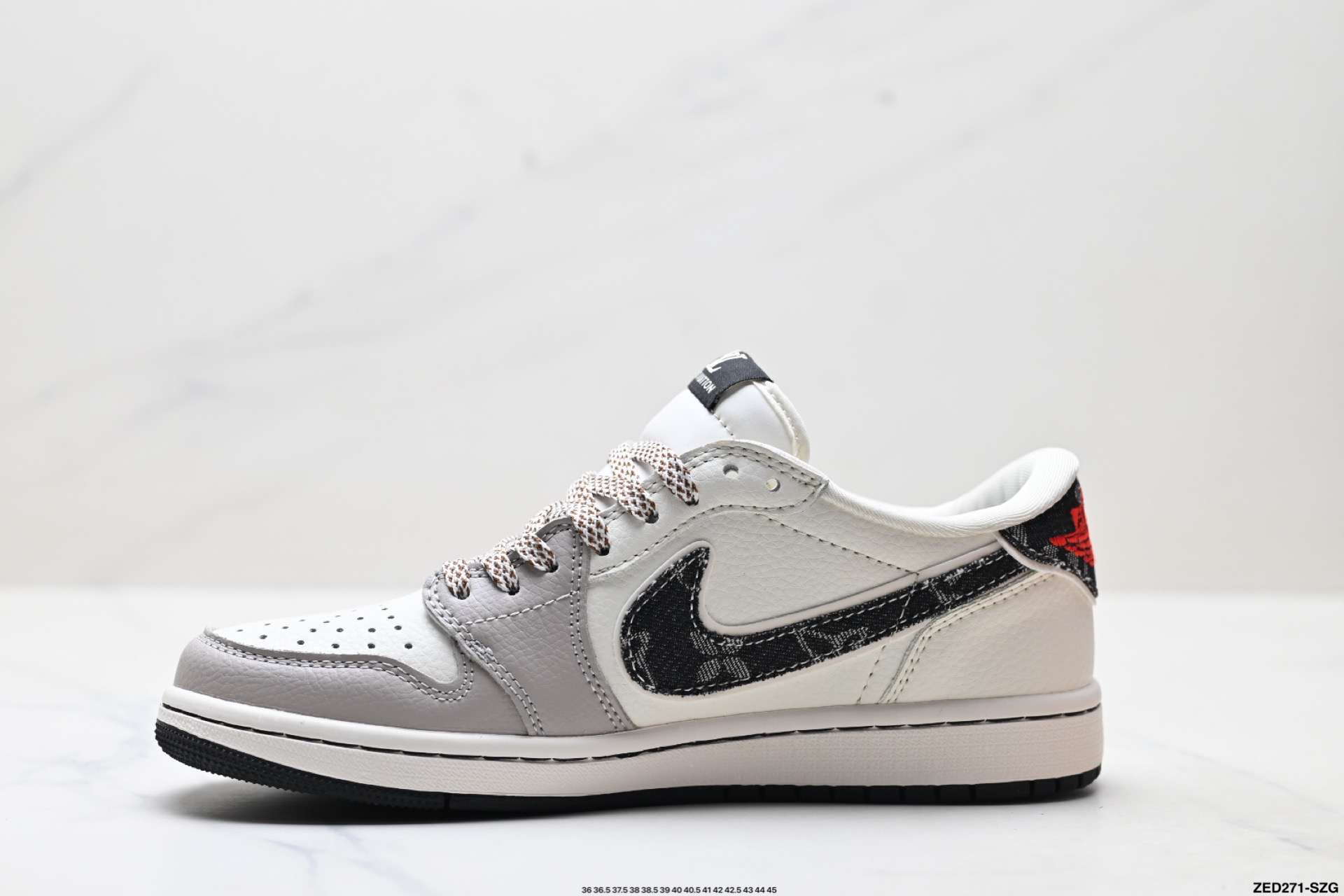 Nike Air Jordan 1 x Travis Scott AJ1倒勾 乔一倒钩 ‘DIY’定制 耐克 低帮文化篮球鞋 JW1188-143