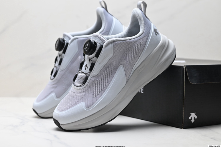 Descente Lavitate Trail 3.0: Zapatillas de Running Cómodas y Resistentes para Hombre 1 Descente Lavitate Trail 3.0: Zapatillas de Running Cómodas y Resistentes para Hombre