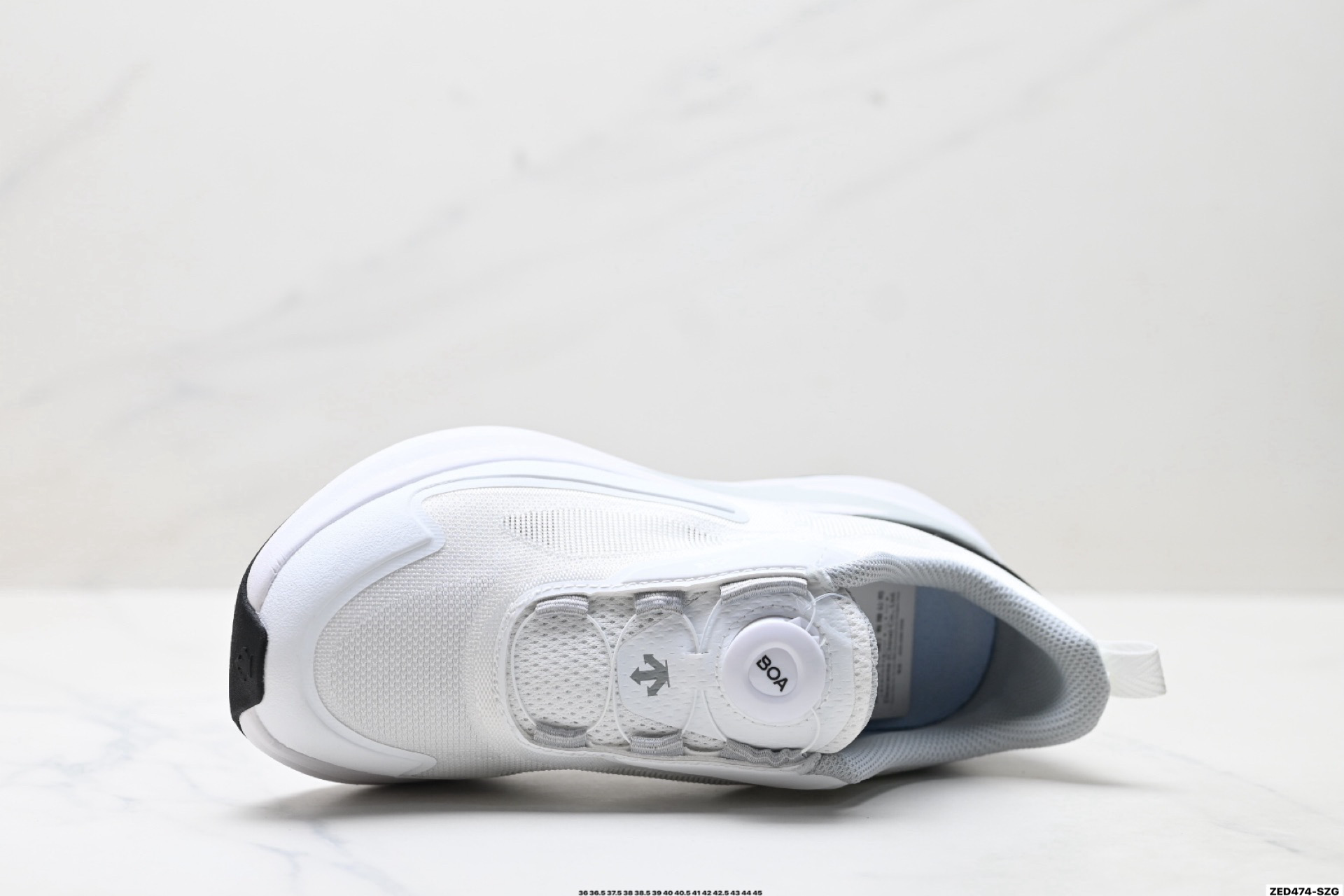 Descente Lavitate Trail 3.0: Zapatillas Cómodas y Antideslizantes para Correr 3 i1756139256014 6425 0 1