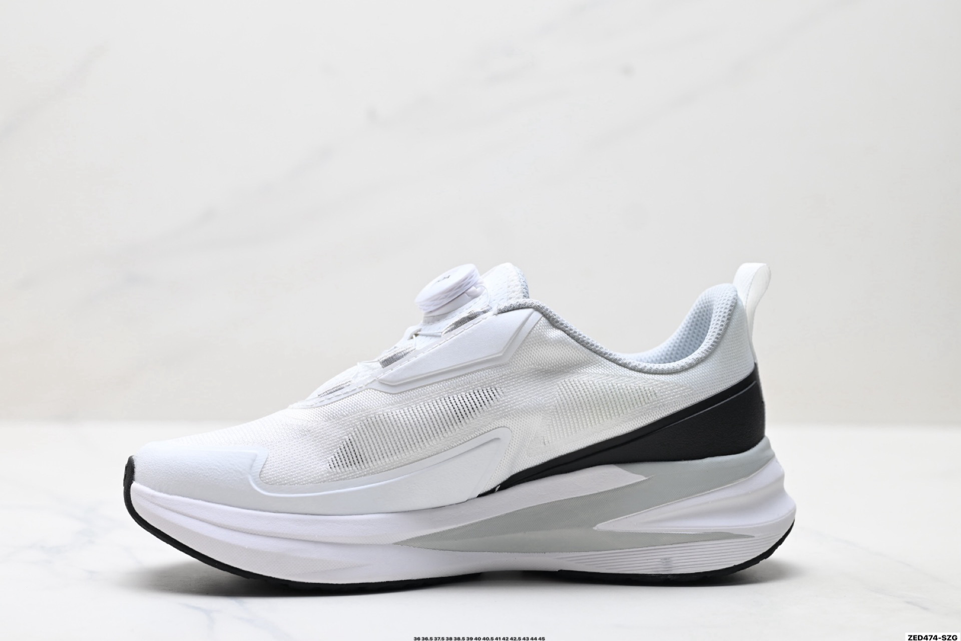Descente Lavitate Trail 3.0: Zapatillas Cómodas y Antideslizantes para Correr 4 i1756139256173 2908 0 2