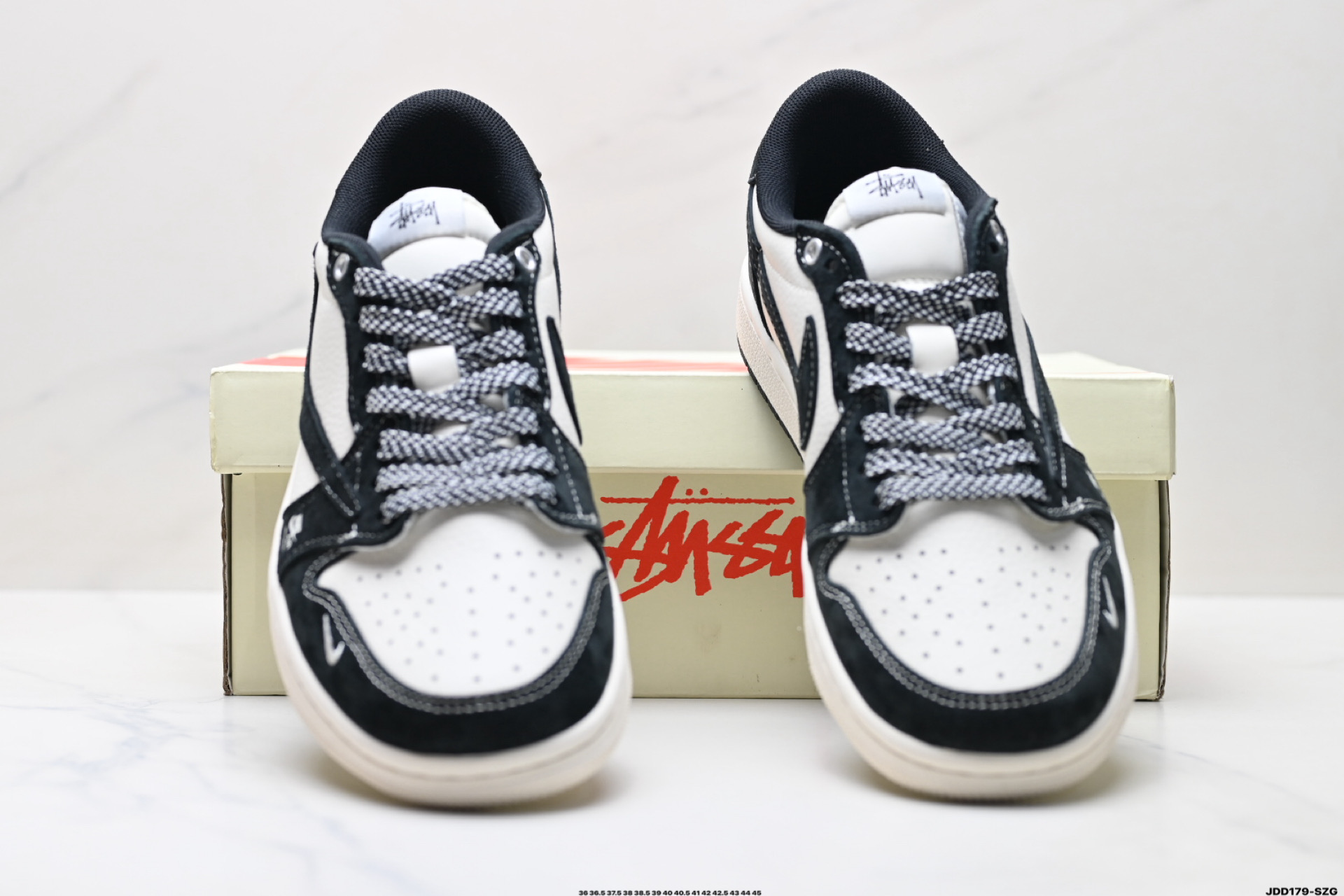 Nike Air Jordan 1 x Travis Scott Low 'DIY' Custom Sneakers 8 i1756139725501 6645 0 6