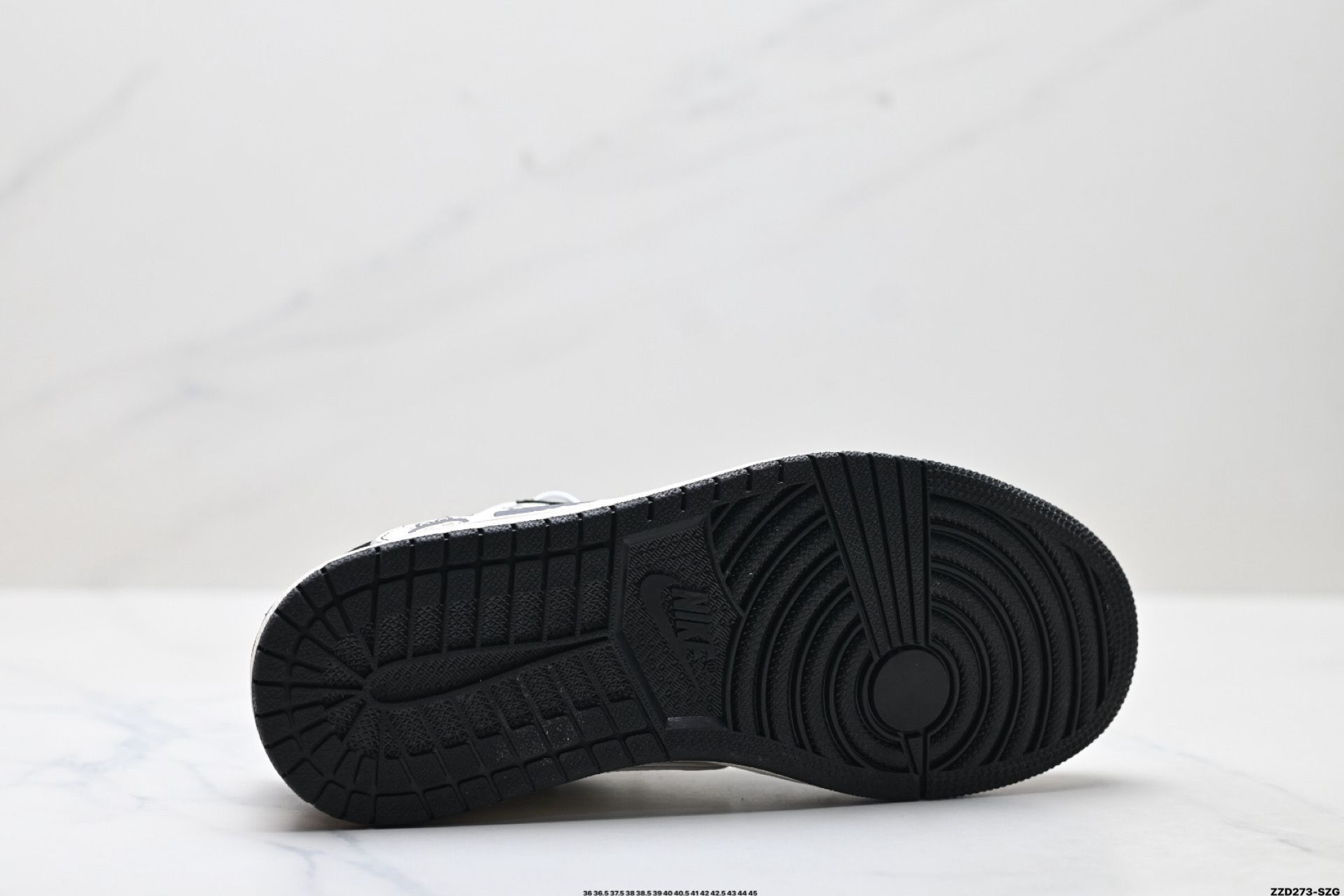 Nike Air Jordan 1 x Travis Scott AJ1倒勾 乔一倒钩 ‘DIY’定制 耐克 低帮文化篮球鞋 DS6608-005