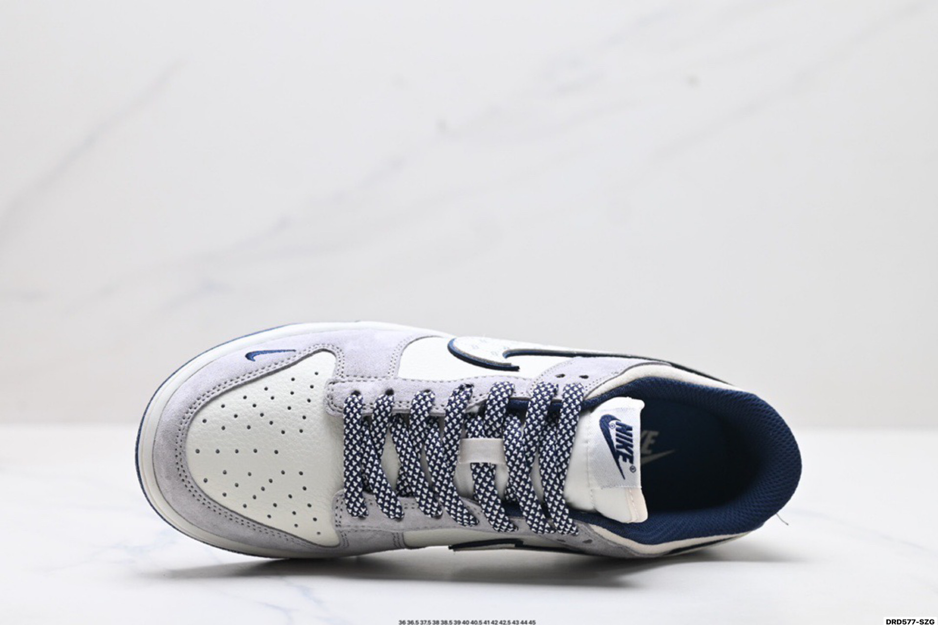 Nike Dunk Low Retro: Estilo y Comodidad Personalizados para tu Día a Día 3 i1756140541244 3668 0 1