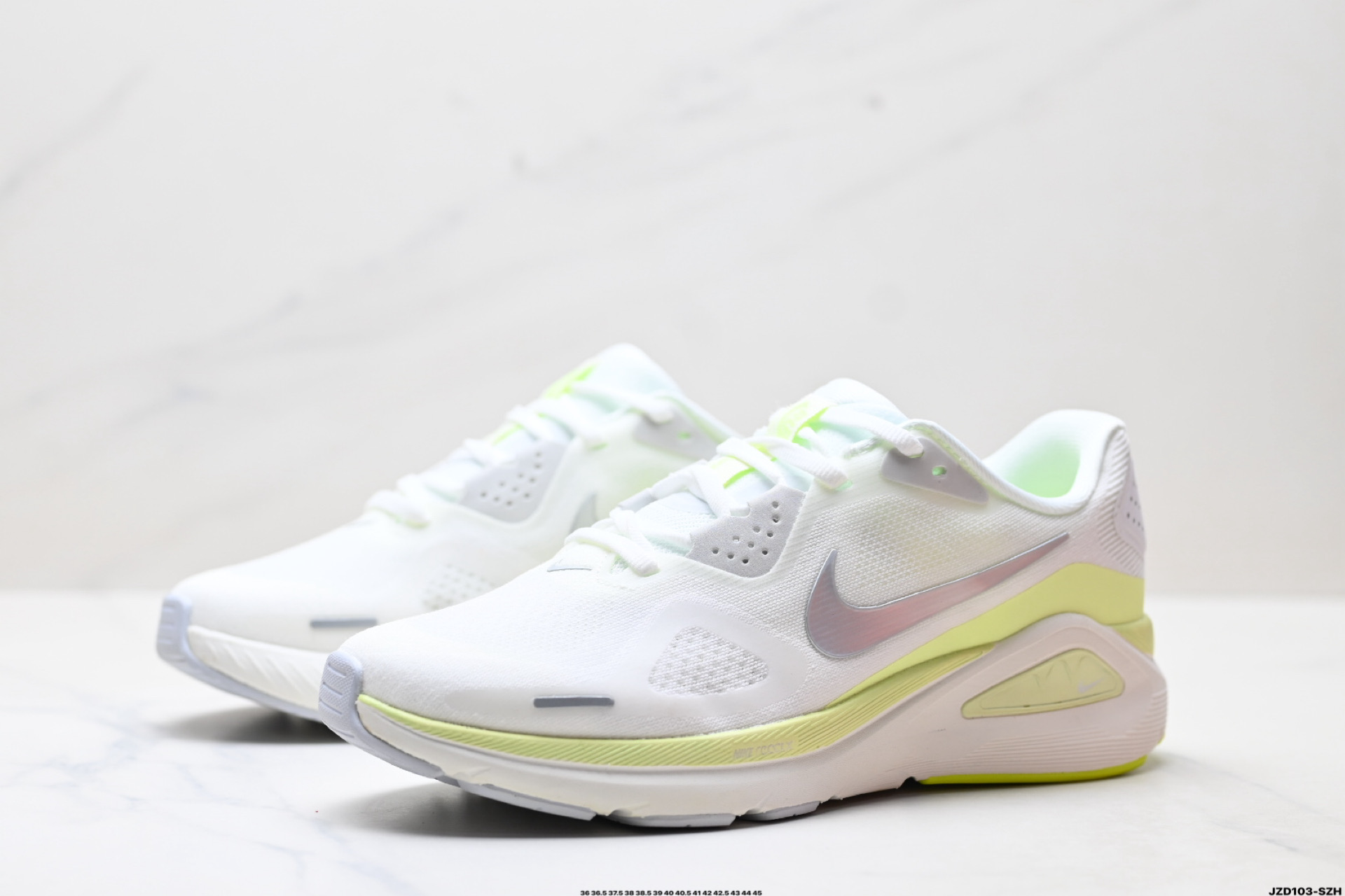 Nike Air Zoom Structure 26: Comodidad y Estilo para tus Carreras Diarias 5 i1756222517975 5470 0 3