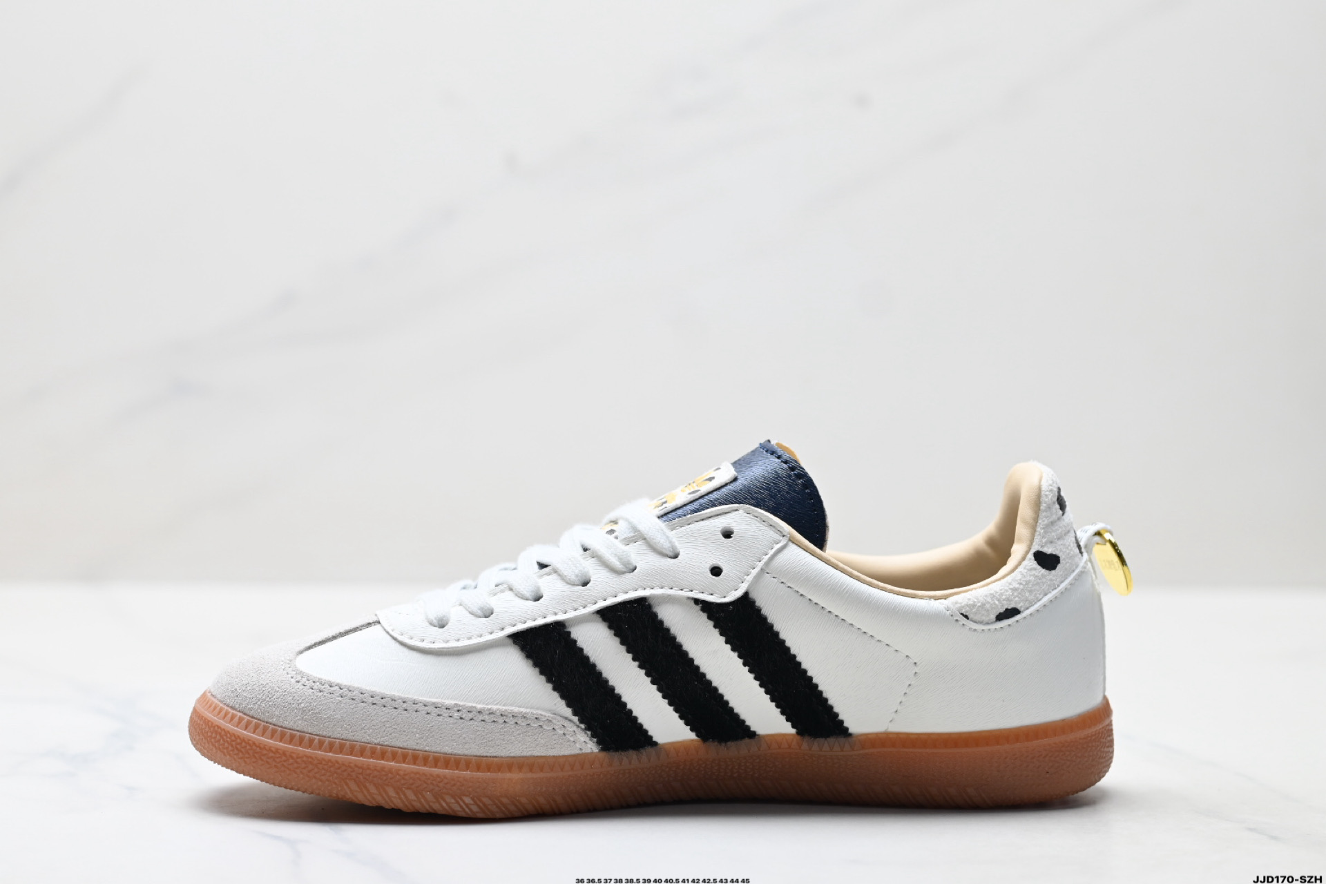 Adidas Originals Samba 桑巴舞系列阿迪达斯 三叶草 绅士德训足球风百搭低帮休闲运动板鞋 KJ5990