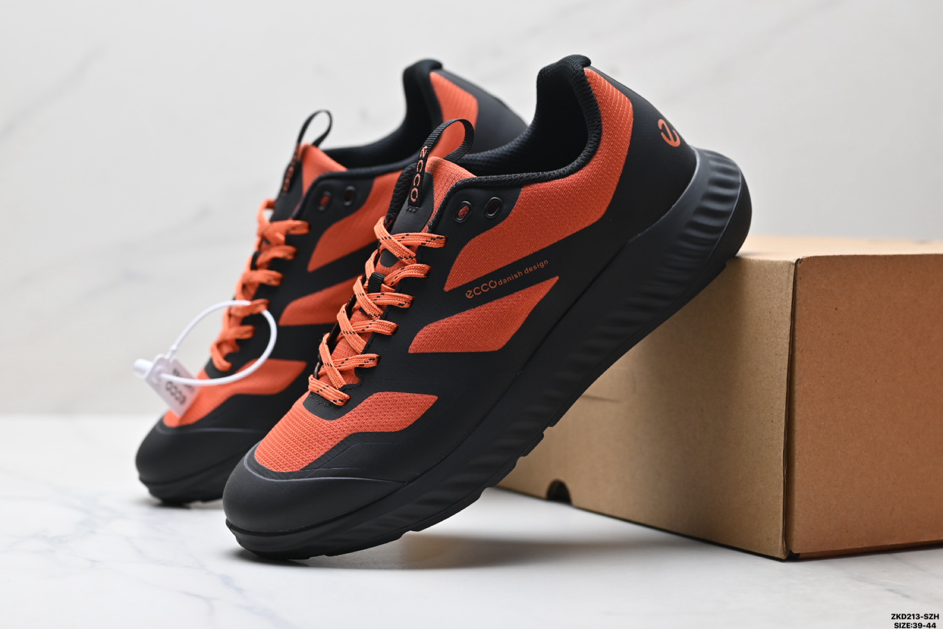 Ecco爱步Biom AEX 健步防水轻跑透气休闲鞋